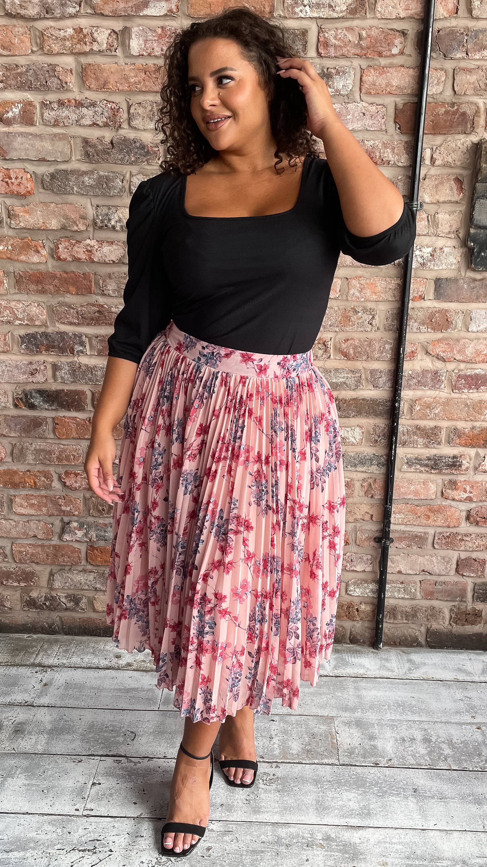 CurveWow Pleated Pink Floral Skirt - Image 2