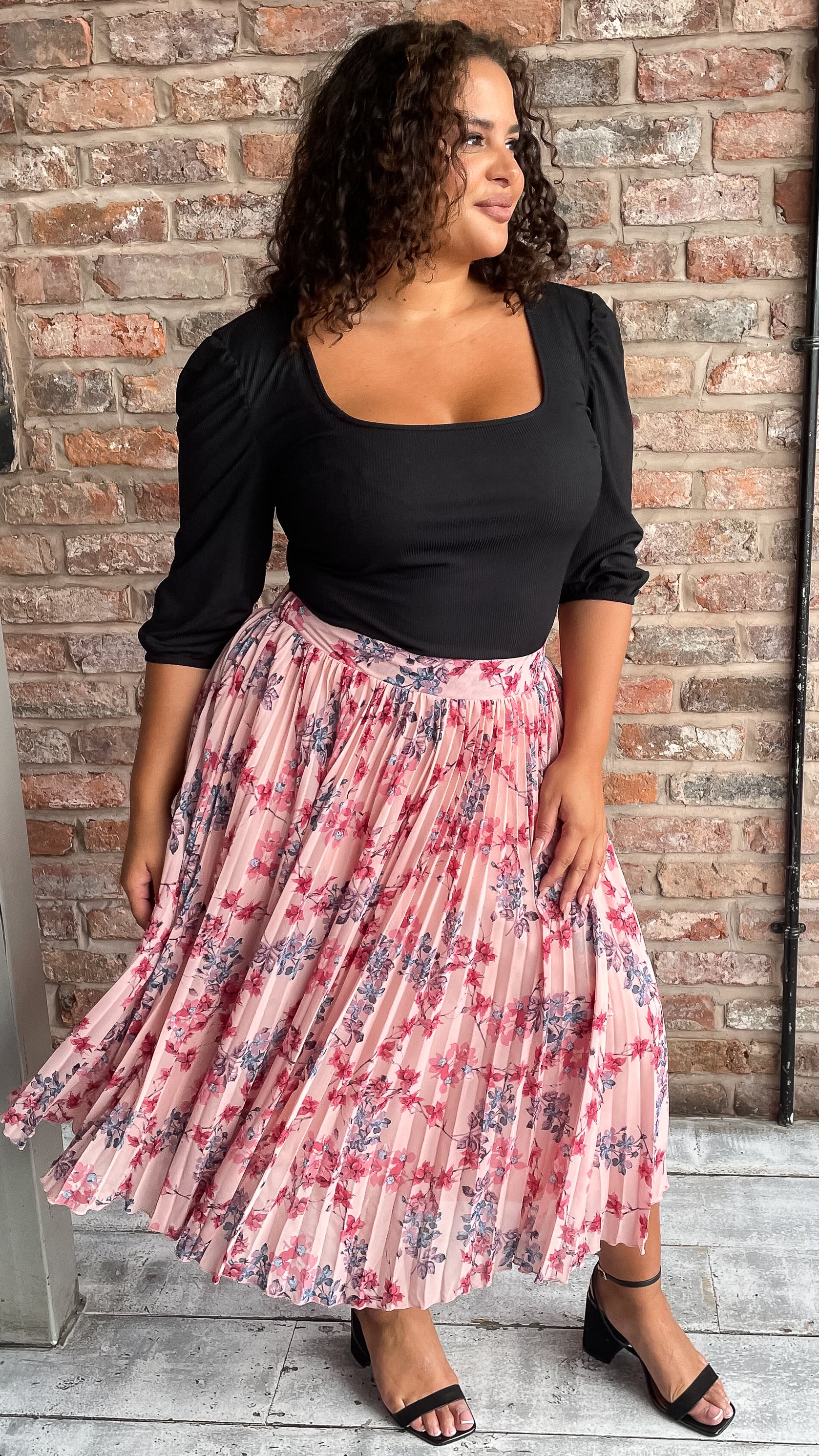 CurveWow Pleated Pink Floral Skirt - Image 4