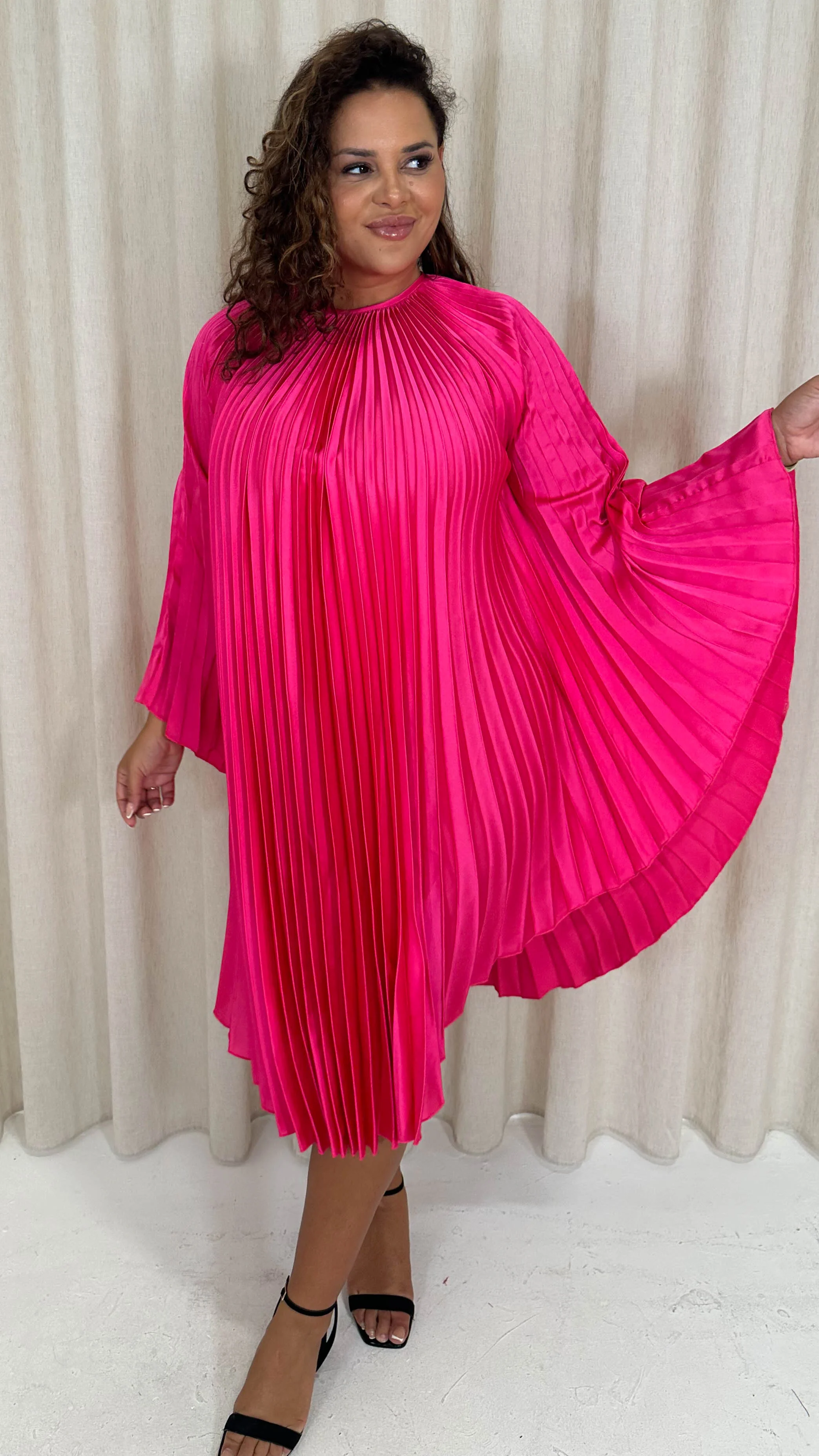 CurveWow Pleated Swing Dress Pink - Image 4