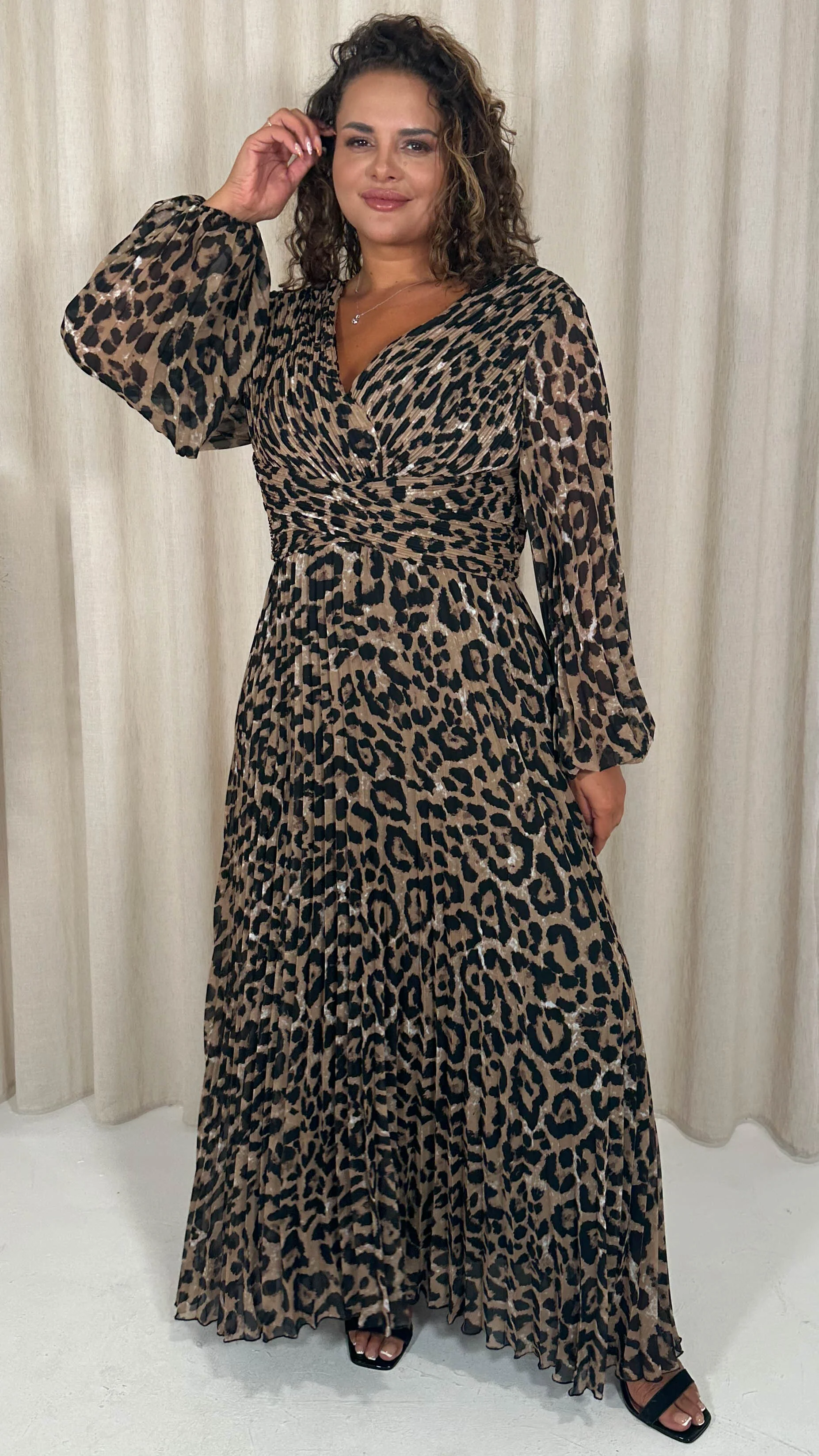 CurveWow Pleated Wrap Maxi Dress Leopard - Image 5