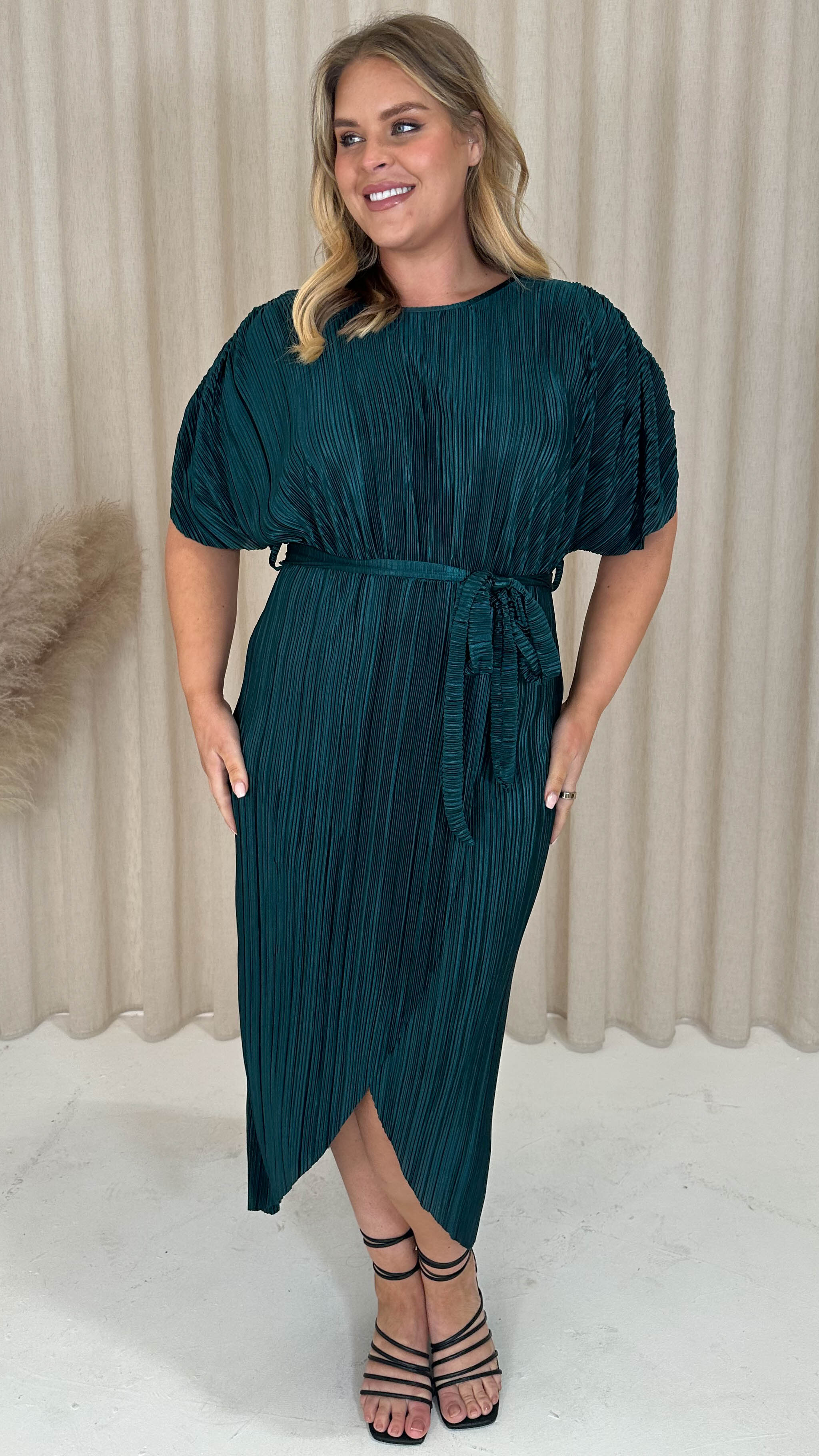 CurveWow Plisse Batwing Wrap Midi Dress Pine Green - Image 3