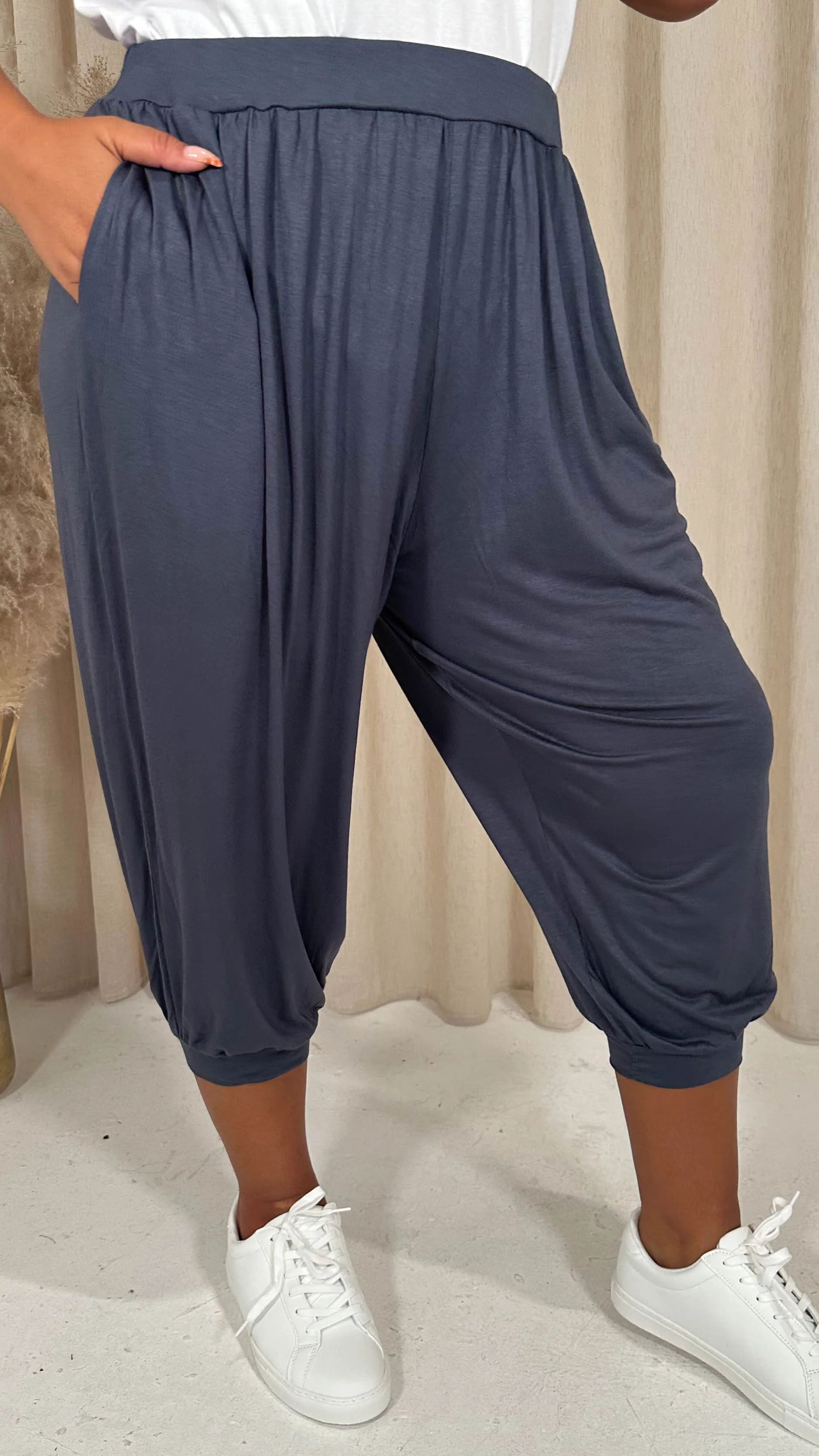 CurveWow Pocket Harem Trouser Charcoal - Image 5