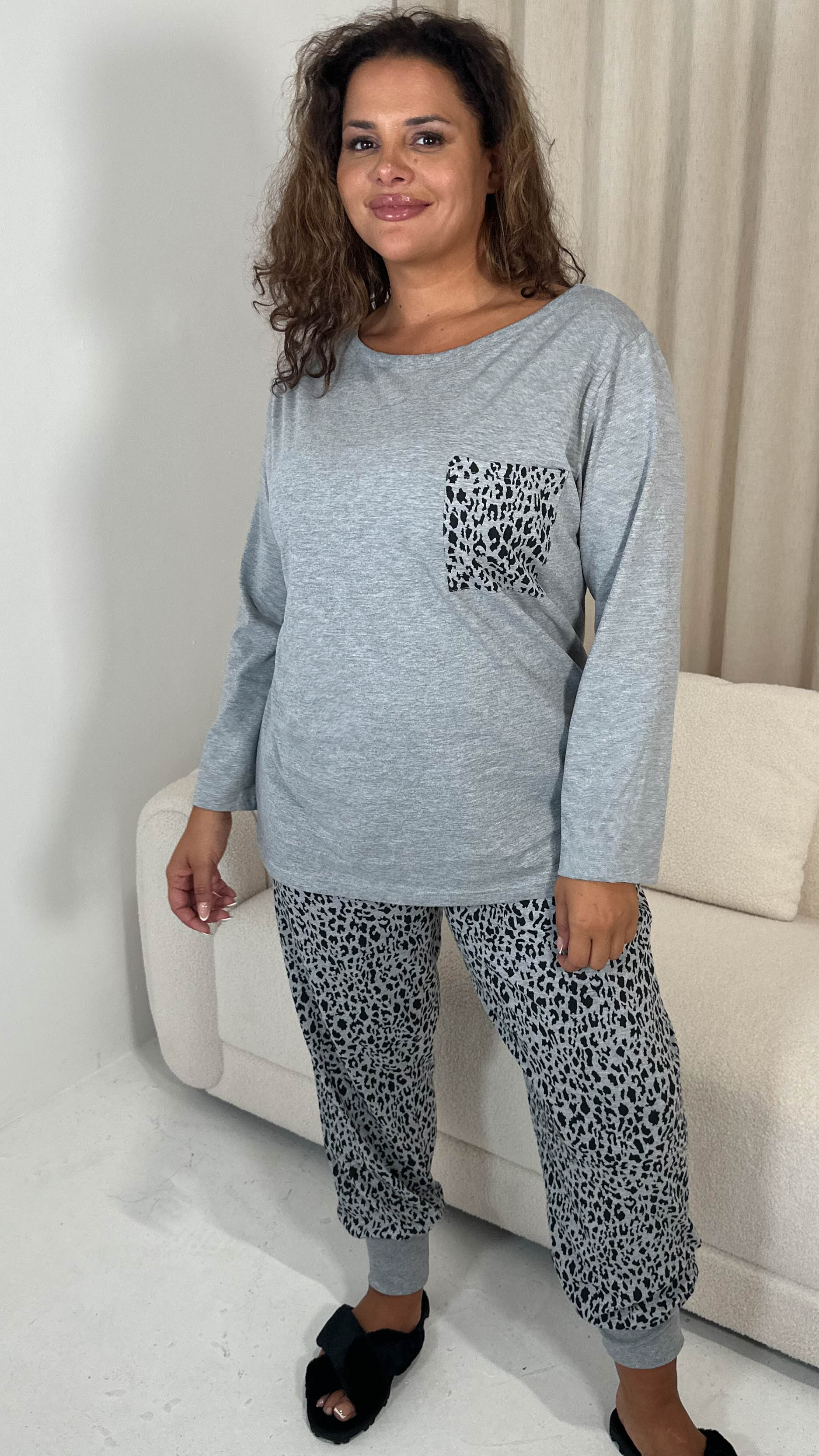 CurveWow Pocket Printed Long Sleeve Pyjama Set Leopard - Image 3