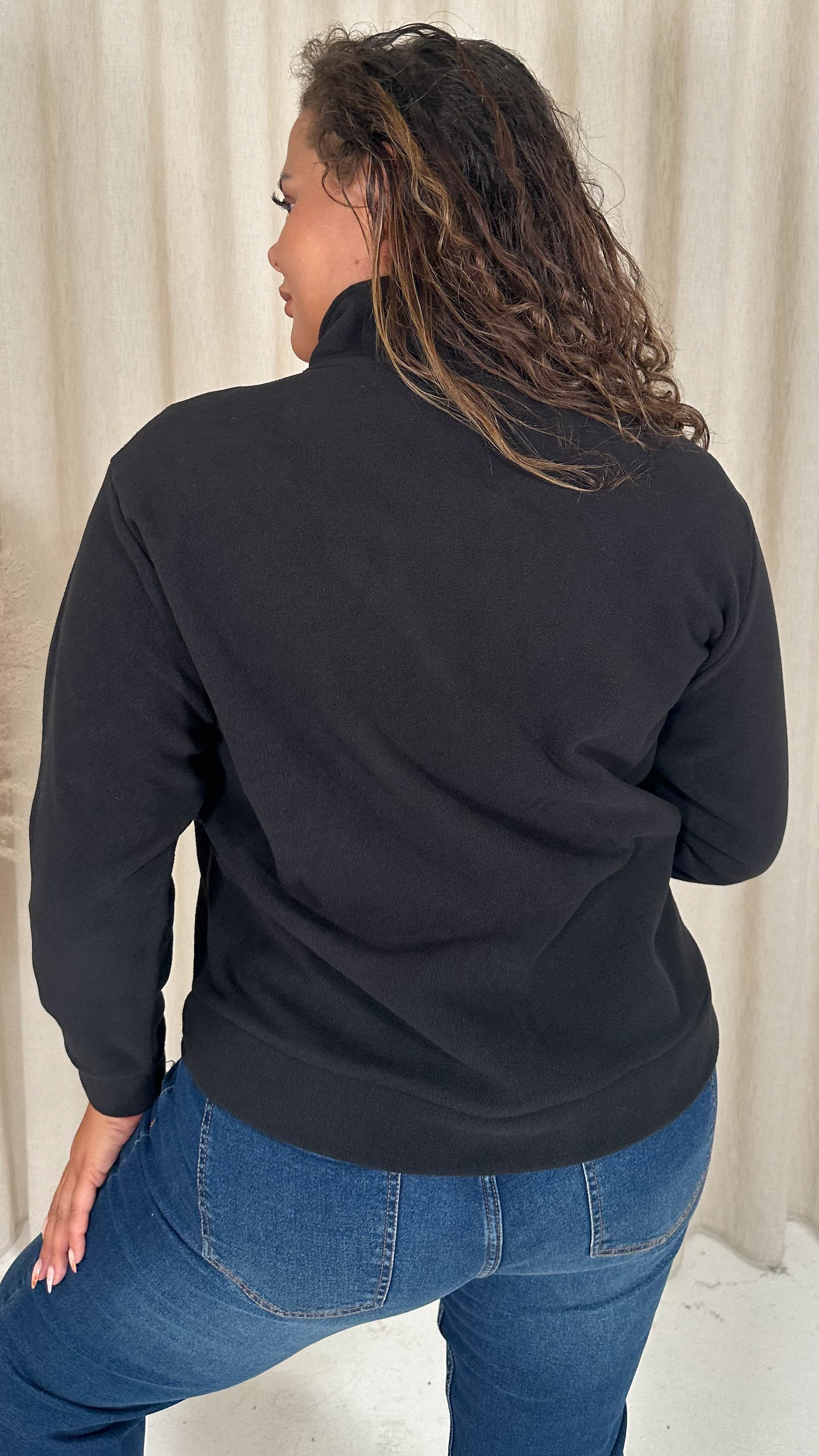 CurveWow Polar Fleece Jacket Black - Image 7