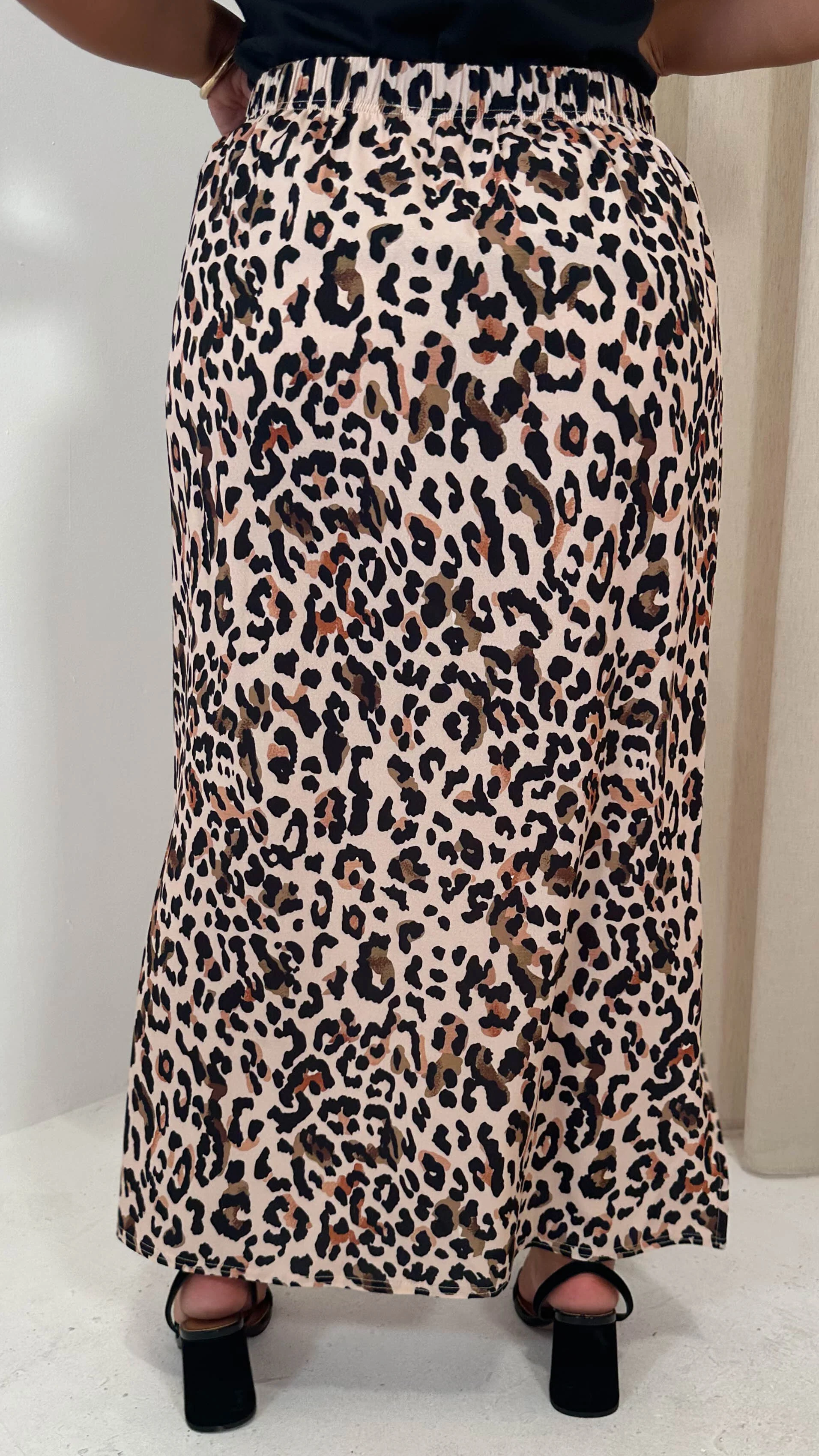 CurveWow Bubble Crepe Split Side Midaxi Skirt Leopard - Image 7