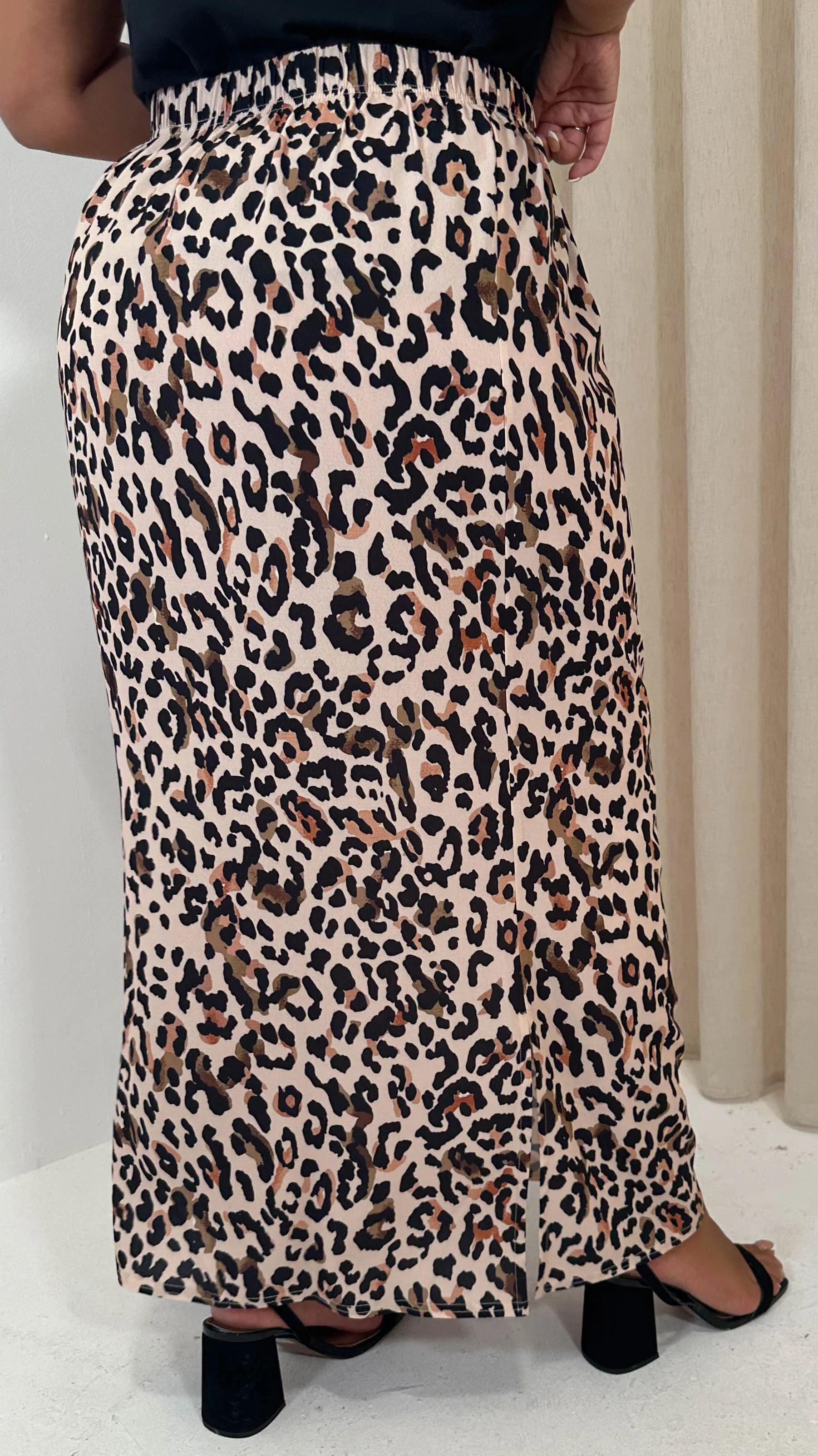 CurveWow Bubble Crepe Split Side Midaxi Skirt Leopard - Image 8