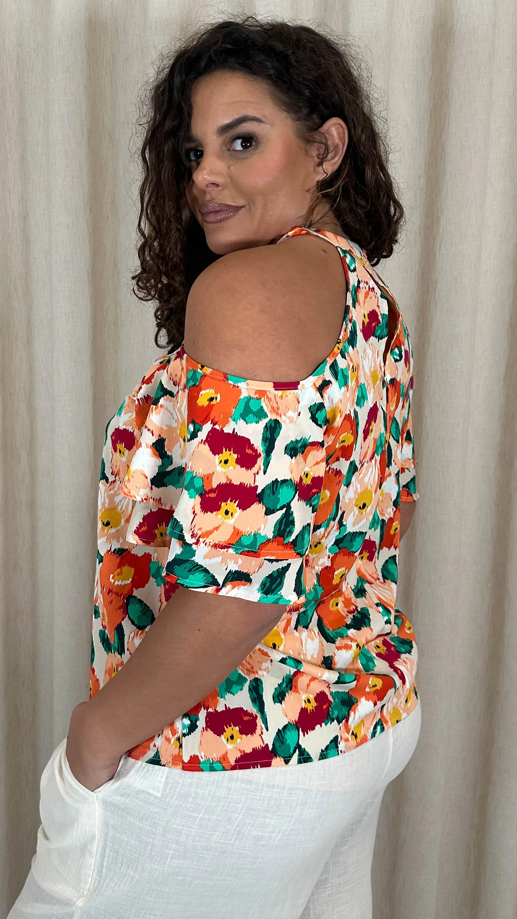 CurveWow Printed Cold Shoulder Top Floral - Image 9