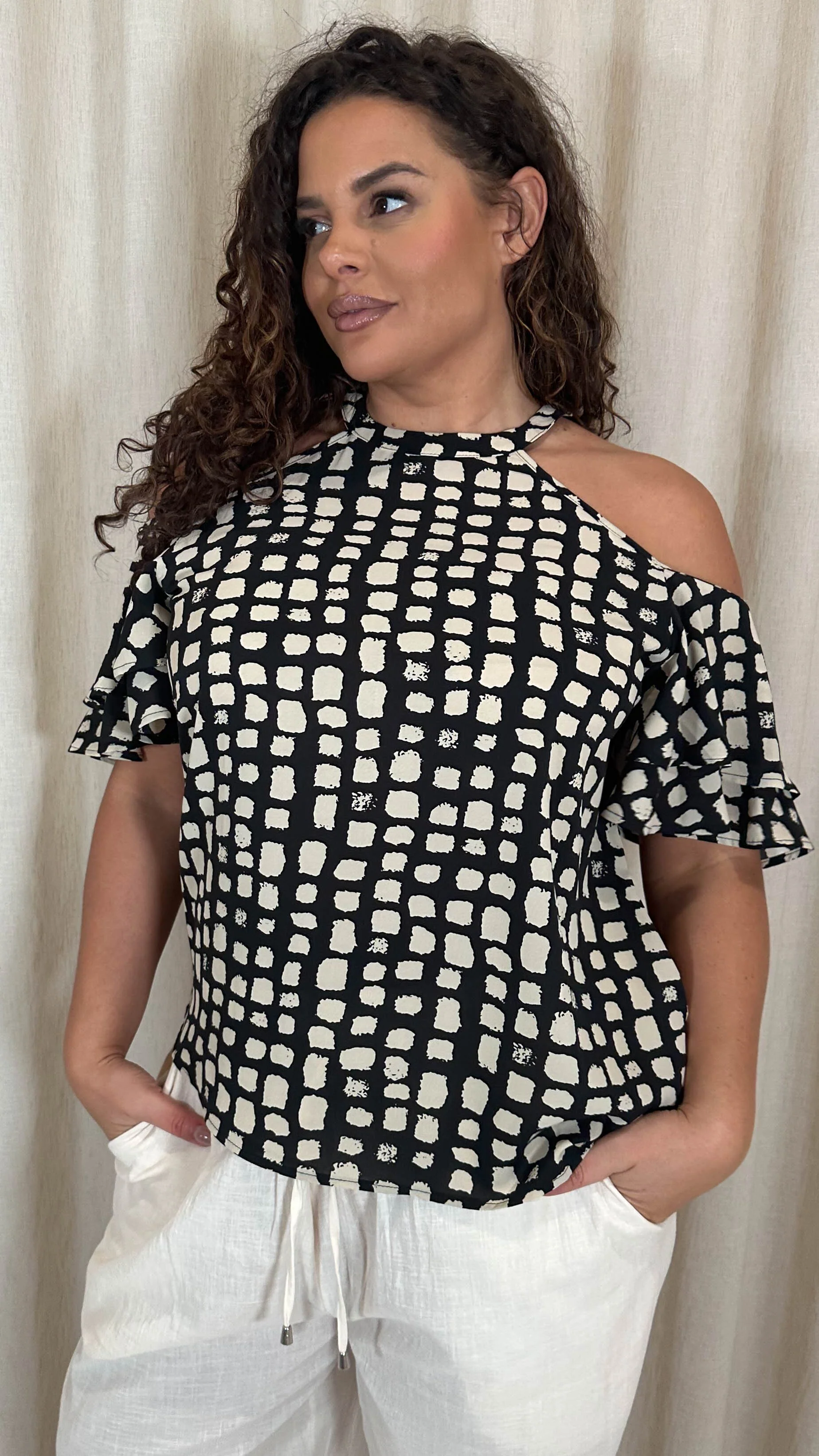 CurveWow Printed Cold Shoulder Top Mono Smudge