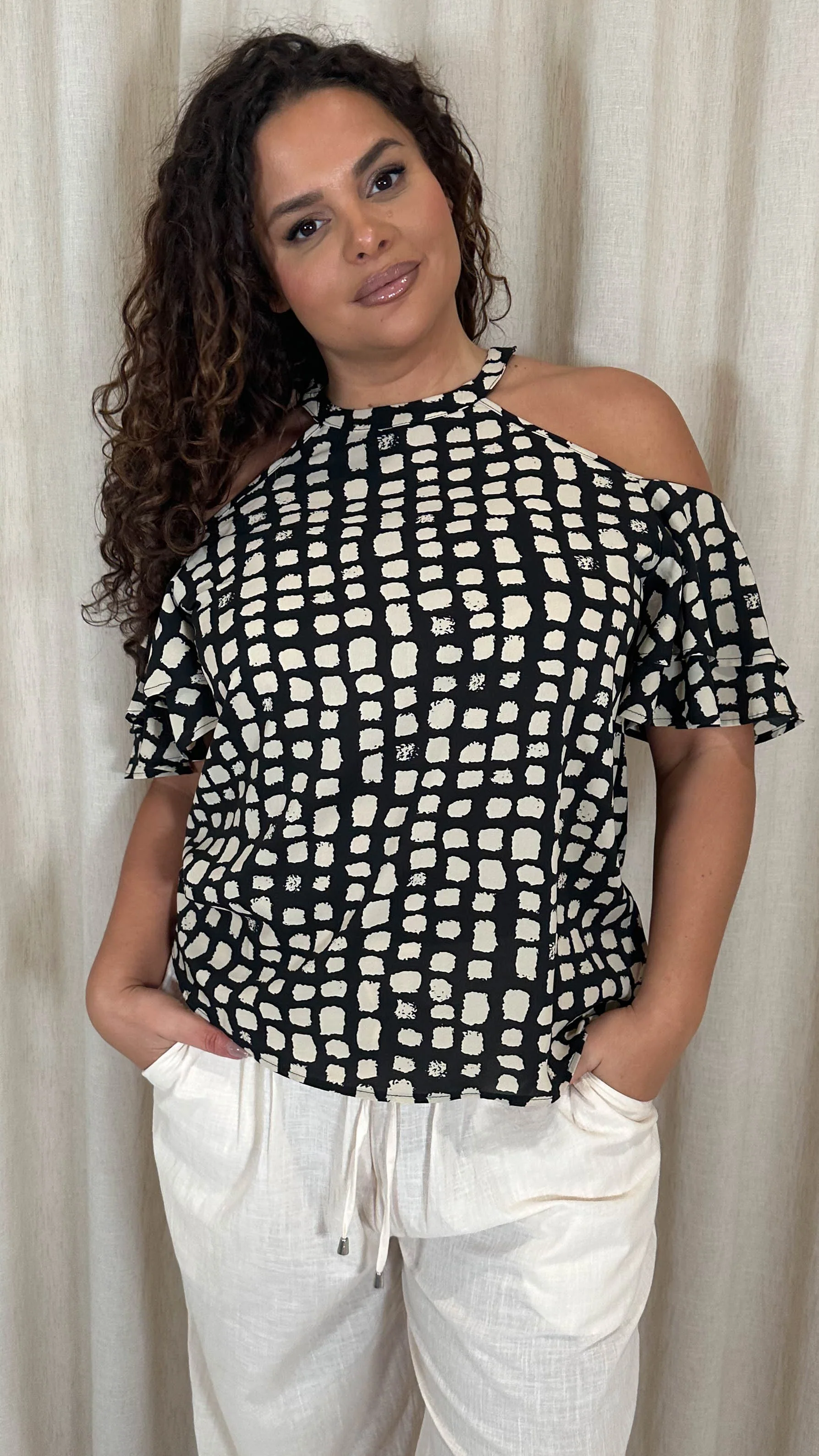 CurveWow Printed Cold Shoulder Top Mono Smudge - Image 2