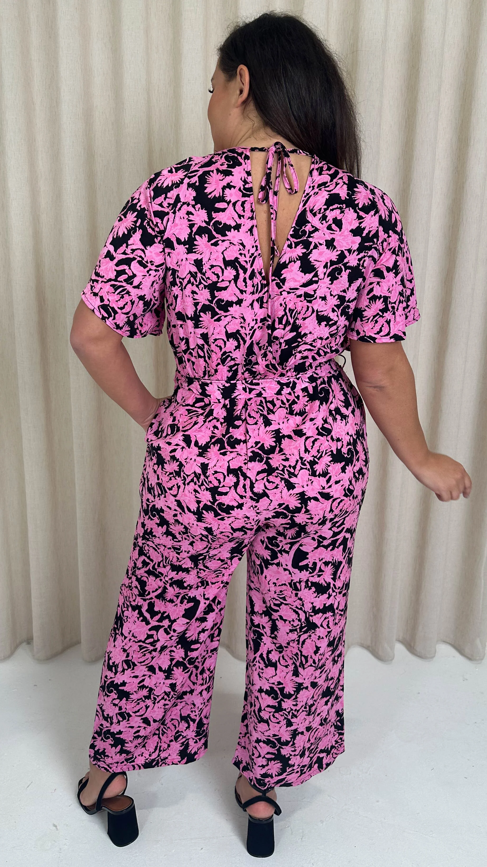 CurveWow Cut Out Drape Sleeve Jumpsuit Black Pink Floral - Image 7