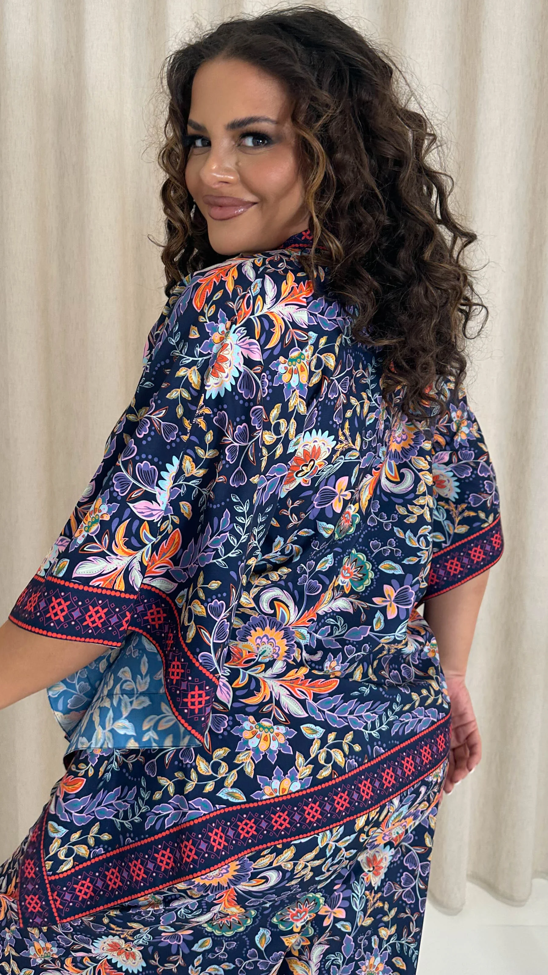 CurveWow Printed Kaftan Top Multi Floral - Image 3