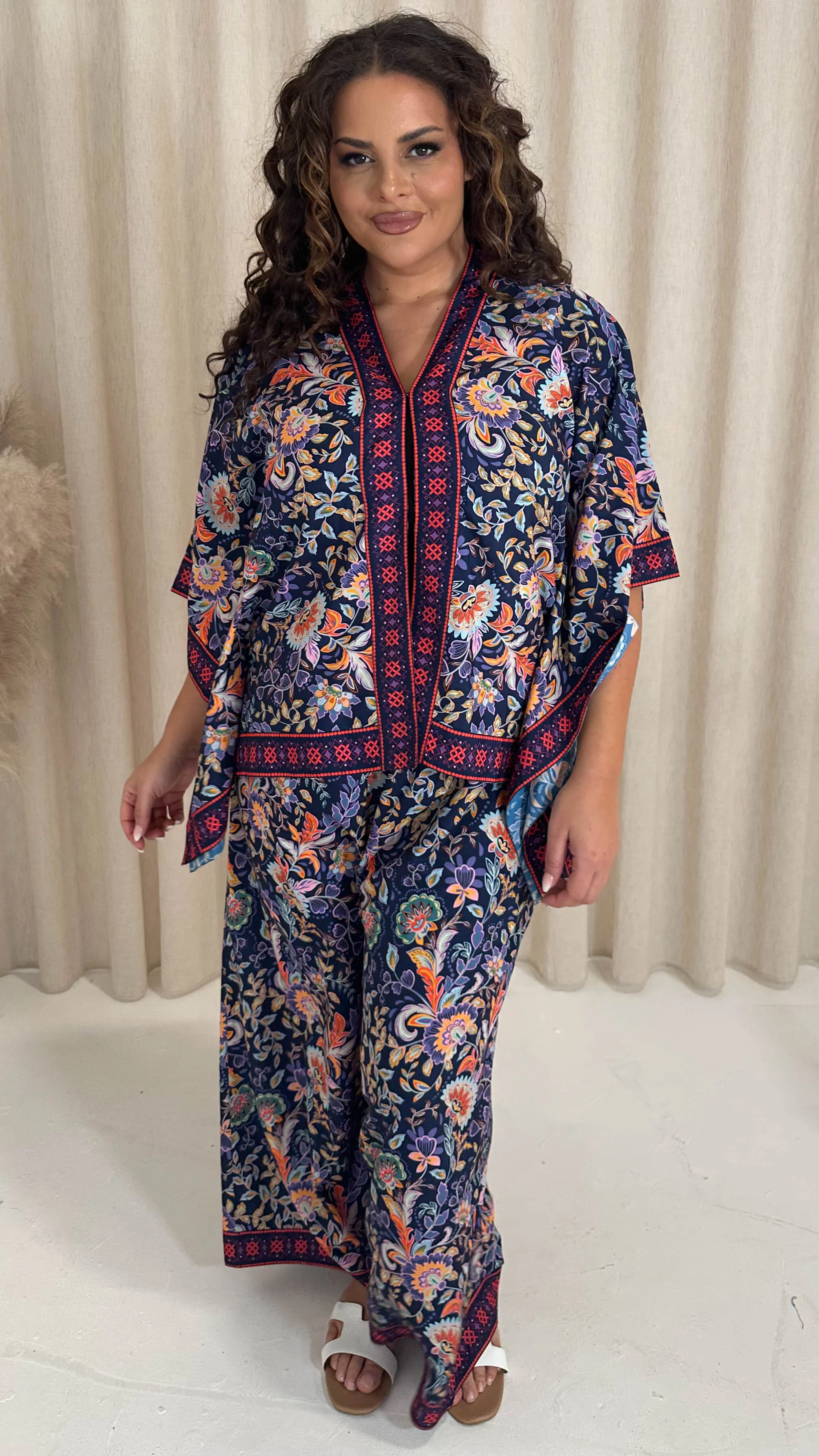 CurveWow Printed Kaftan Top Multi Floral - Image 4