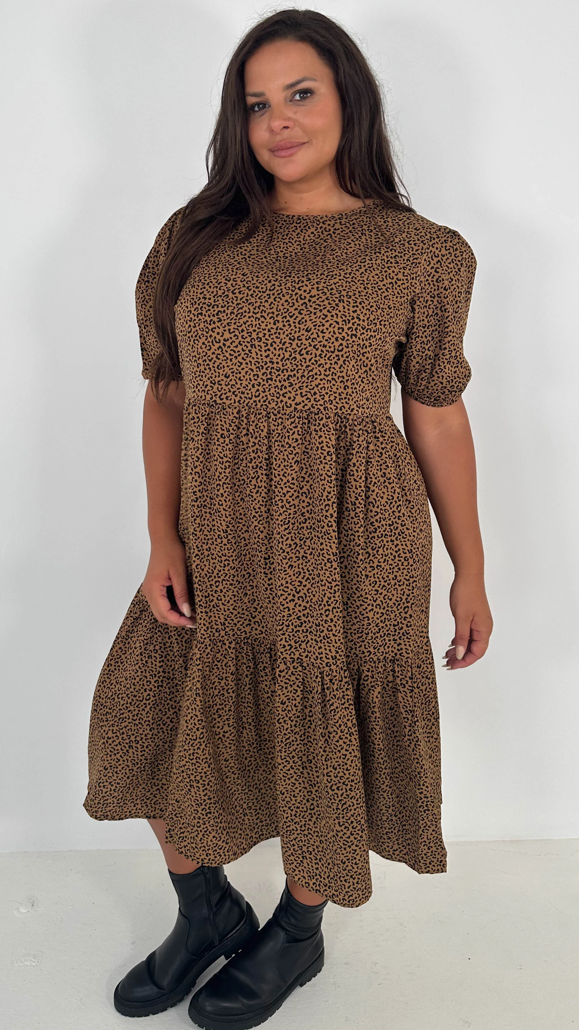 CurveWow Printed Midi Smock Dress Black Animal - Image 7