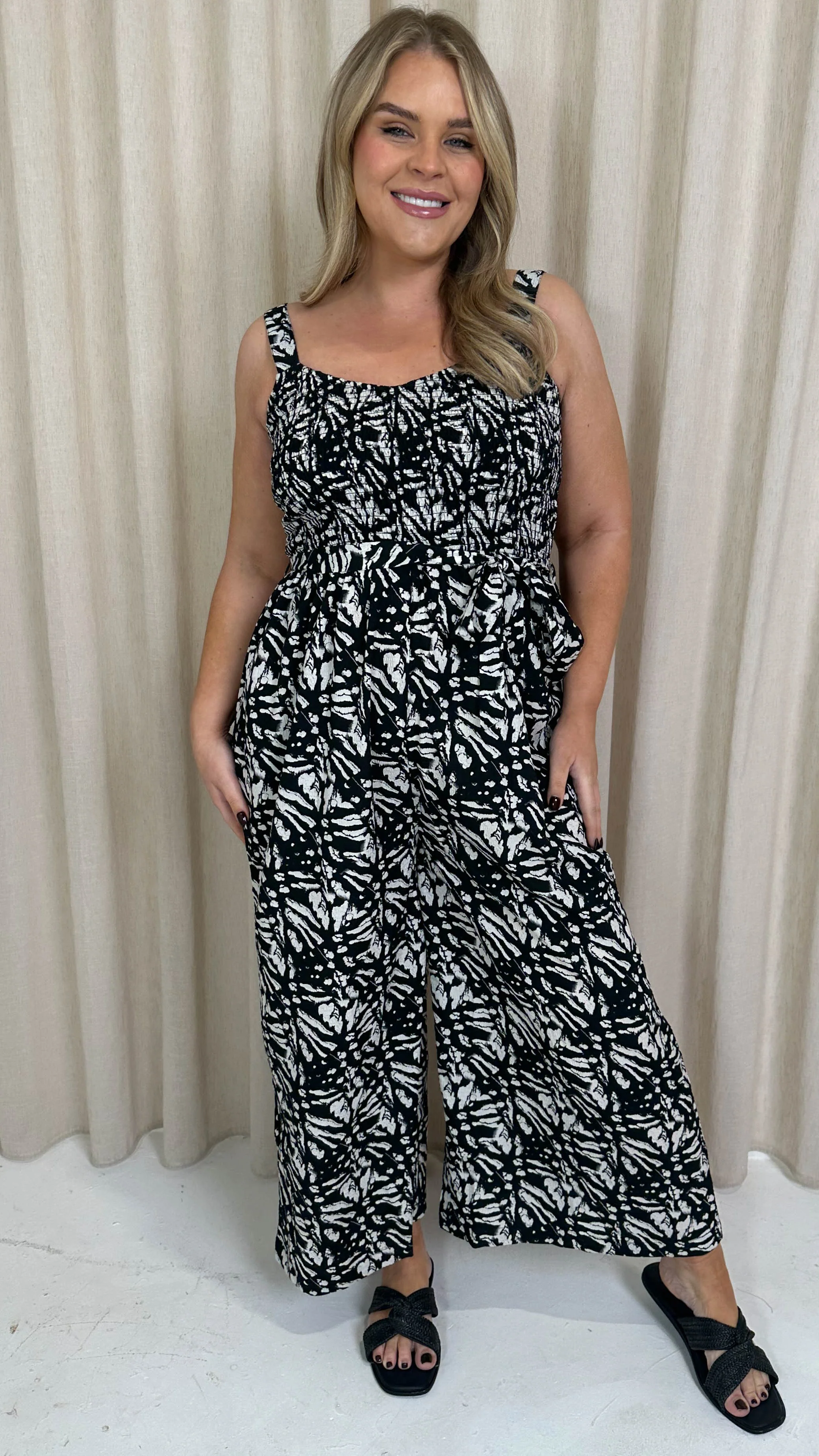 CurveWow Printed Shirred Cami Jumpsuit Black Abstract - Image 4