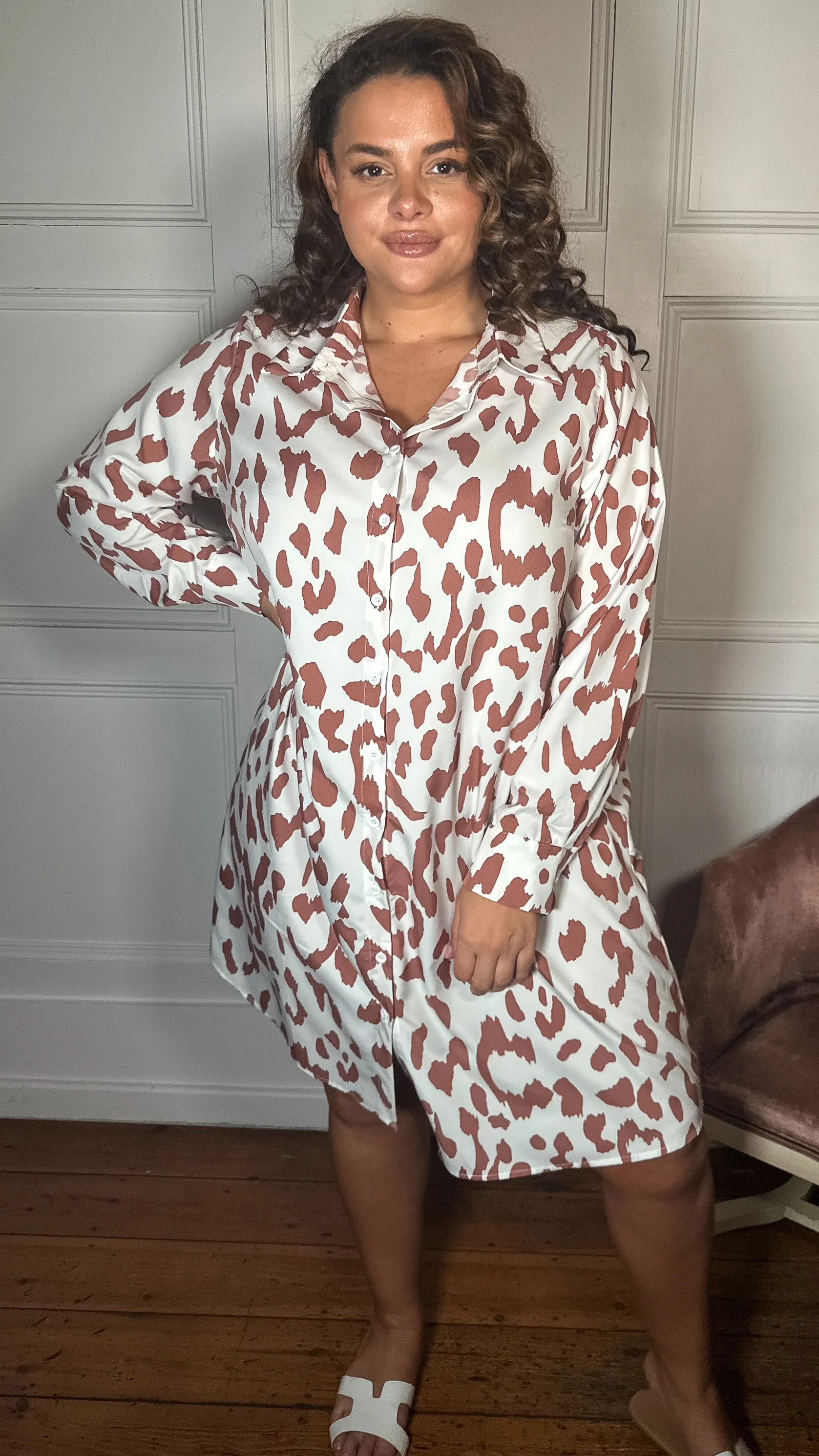 CurveWow Printed Shirt Dress White Animal - Image 5