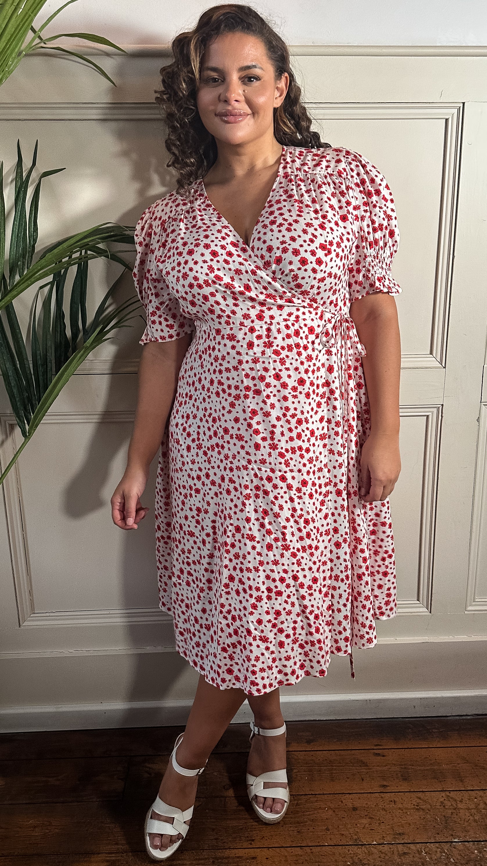 CurveWow Printed Puff Sleeve Wrap Midi Dress Red Floral - Image 2