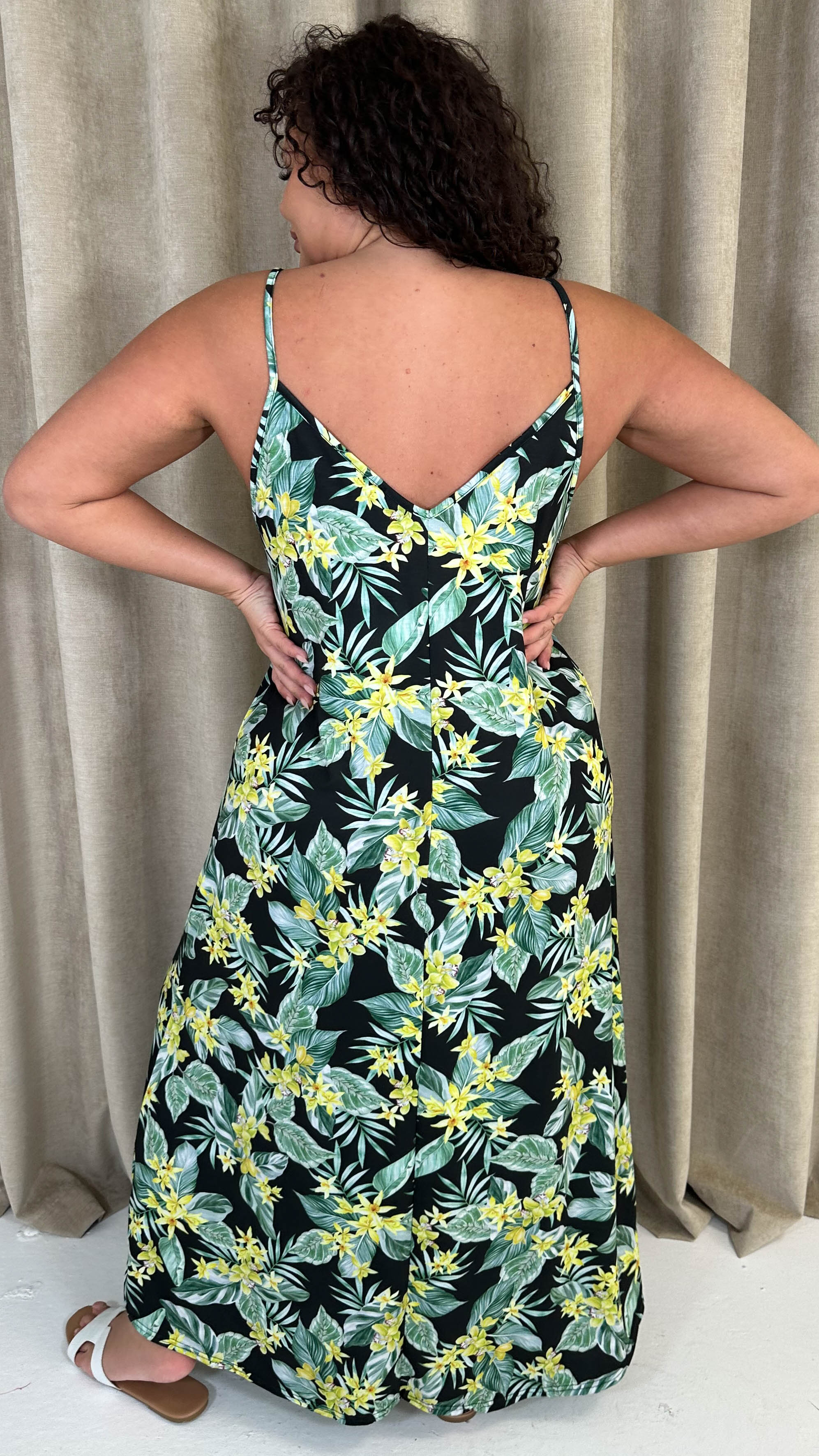 CurveWow Printed Tie Front Maxi Dress Green Floral - Image 9