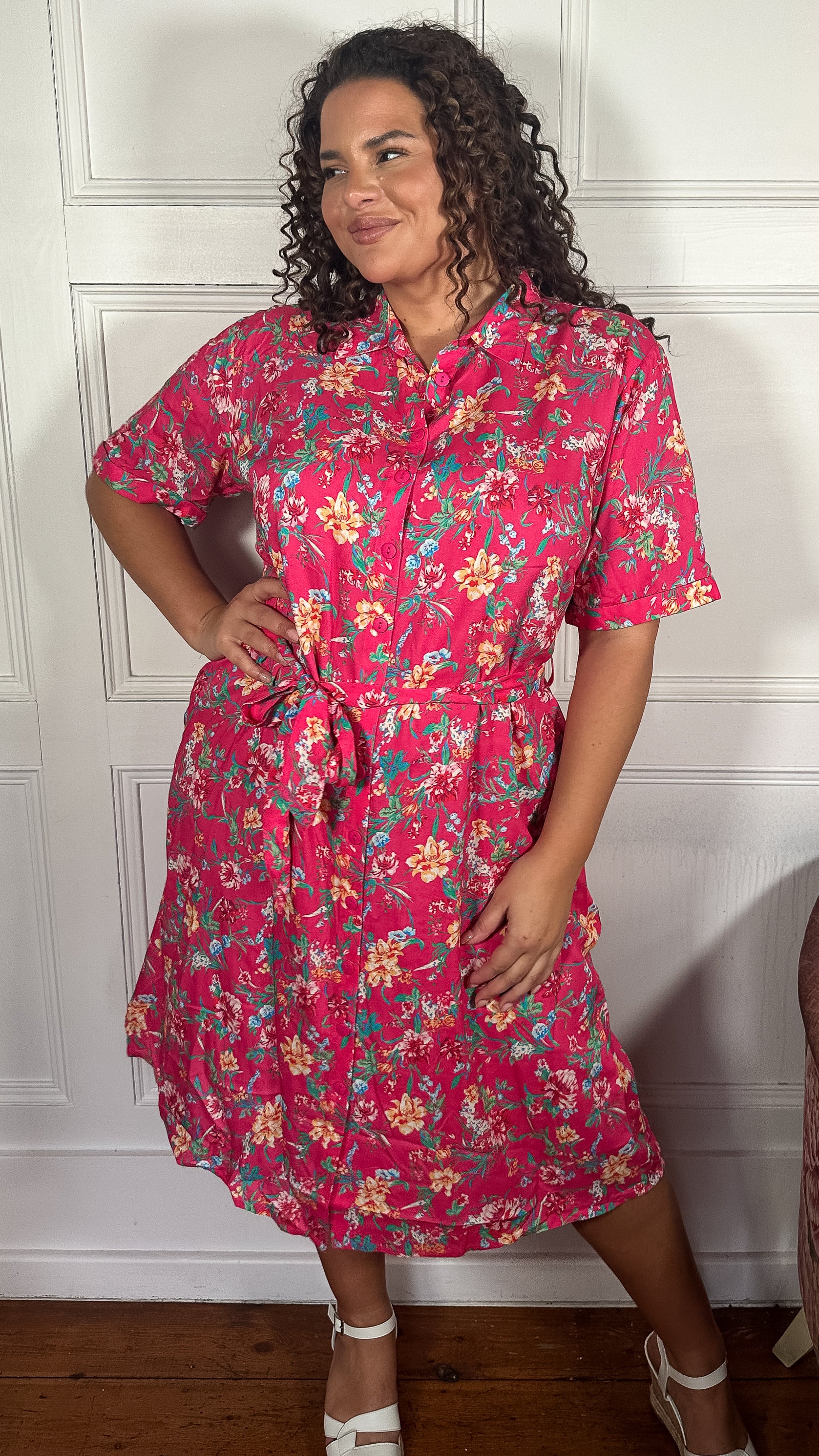 CurveWow Tie Waist Midi Shirt Dress Fuchsia Floral - Image 4