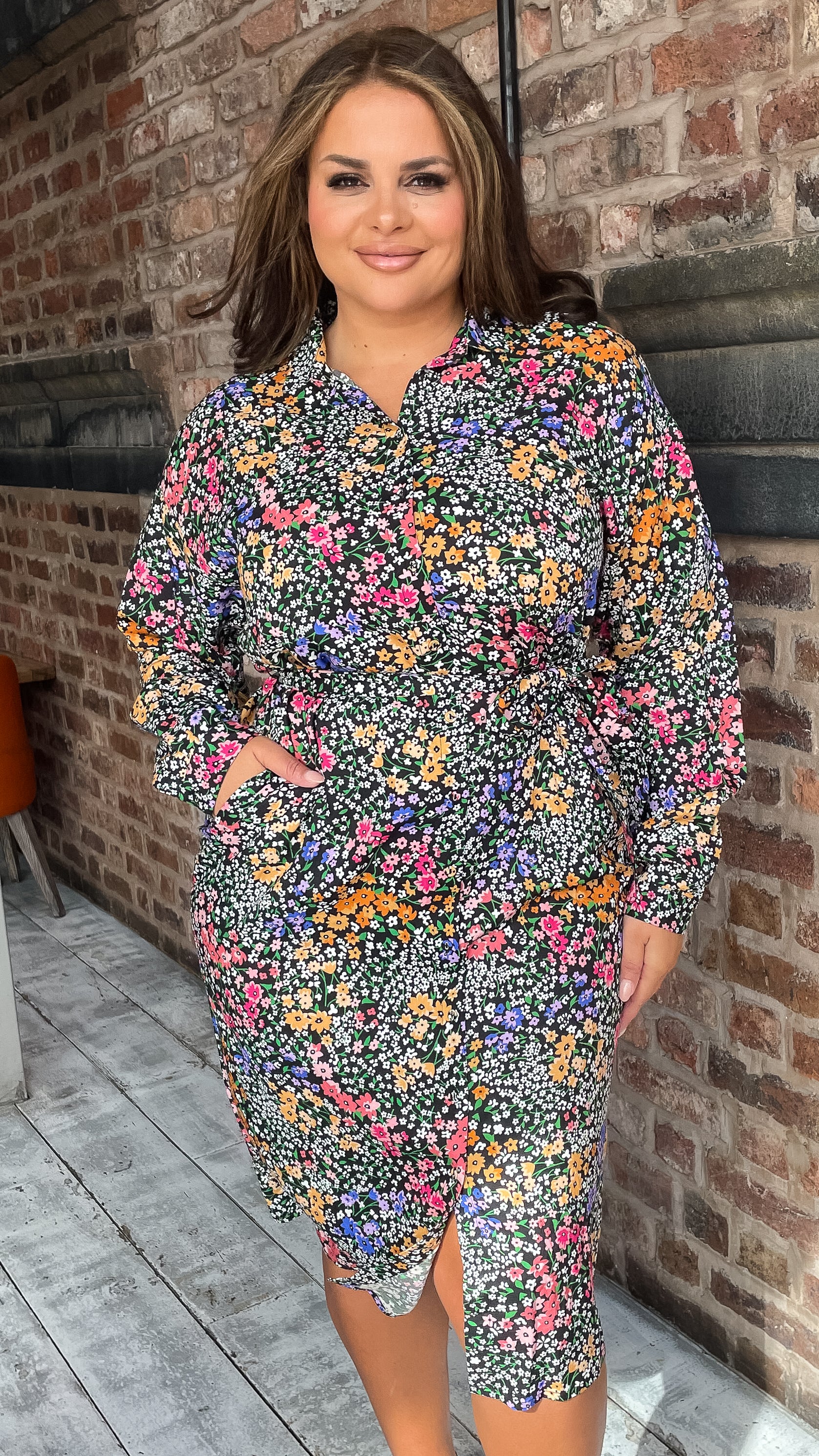 CurveWow Printed Tie Waist Shirt Dress Black Multi Floral Ditsy - Image 7