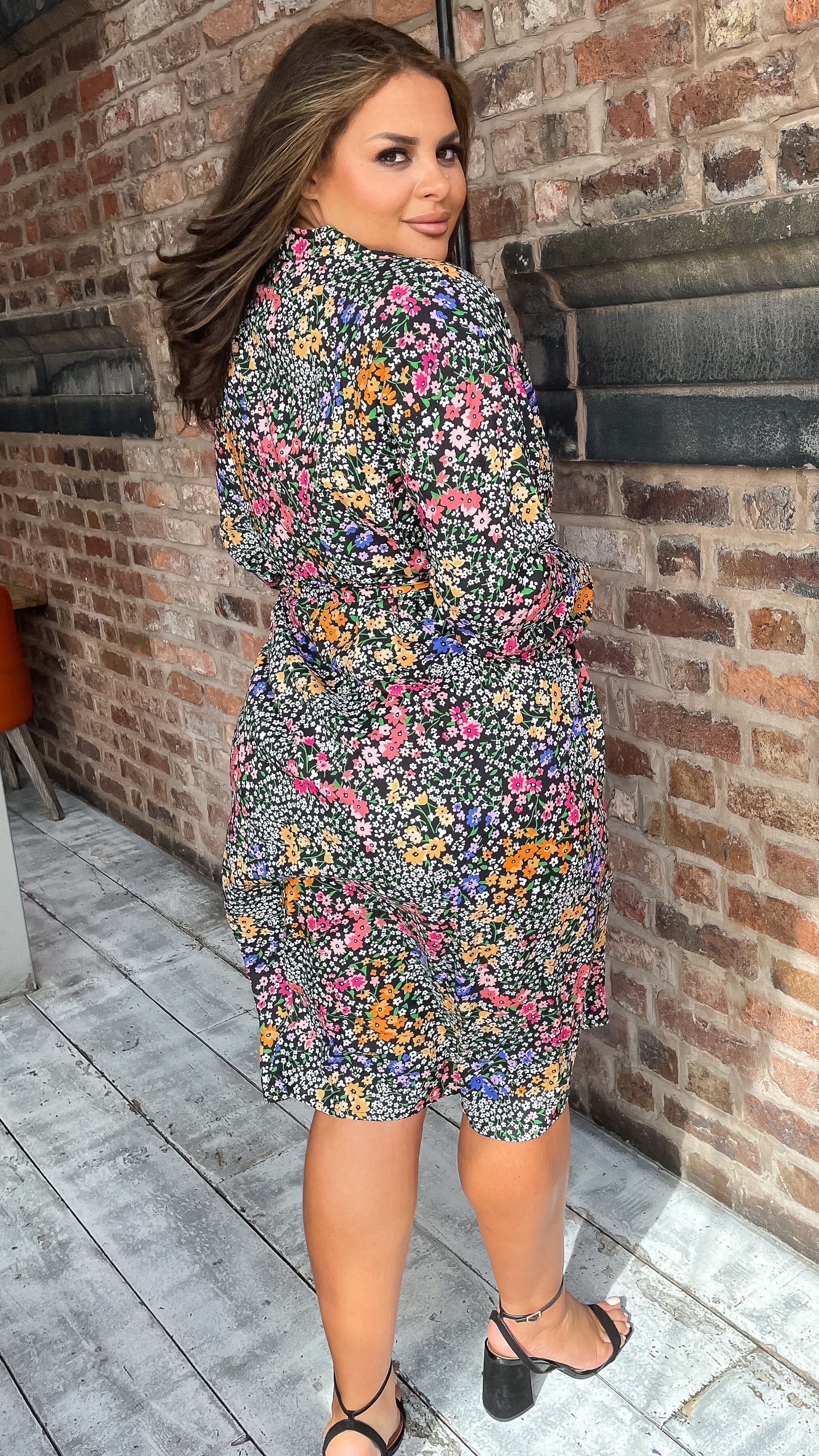 CurveWow Printed Tie Waist Shirt Dress Black Multi Floral Ditsy - Image 9