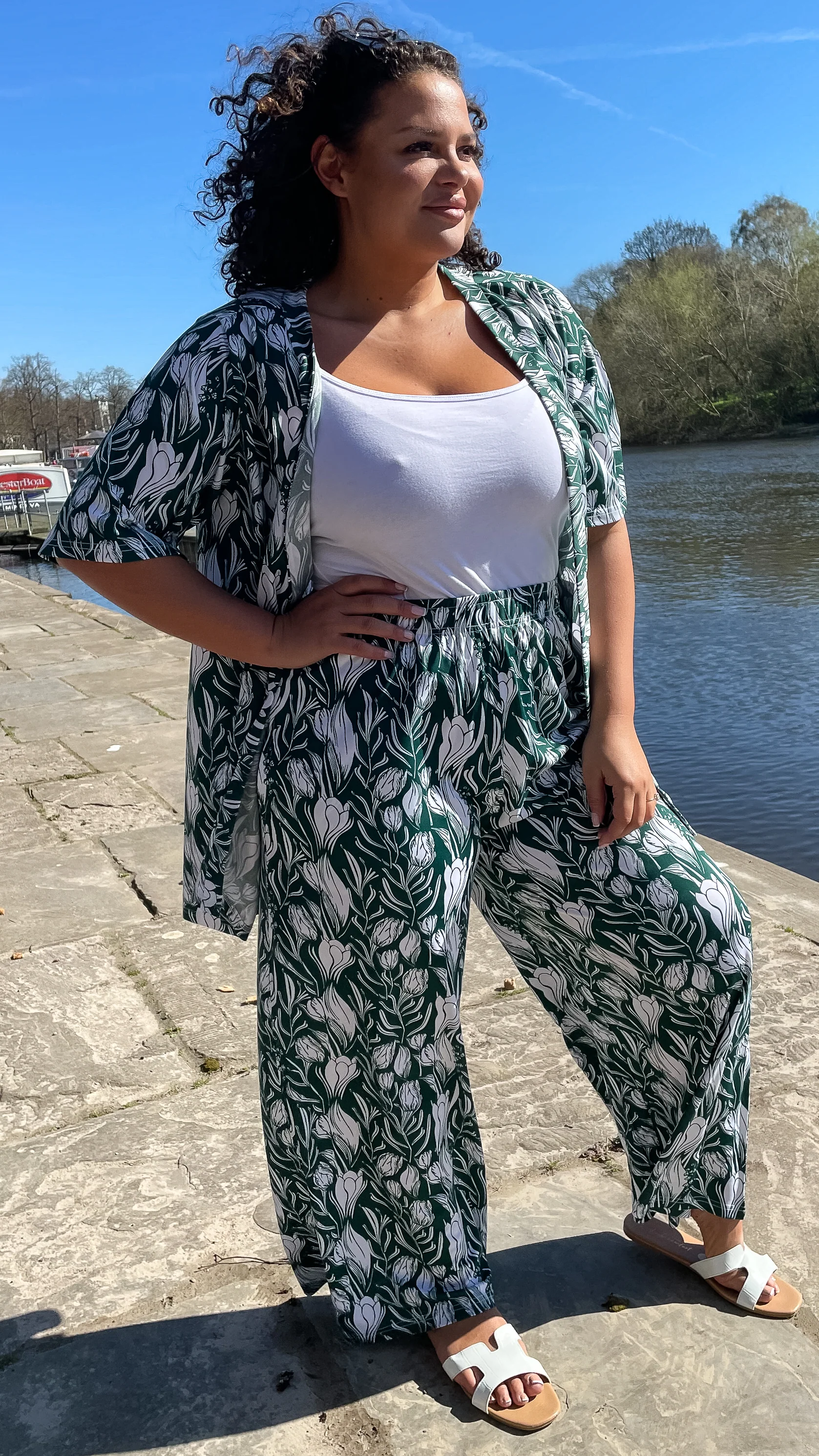 CurveWow Printed Wide Leg Pants Green - Image 10