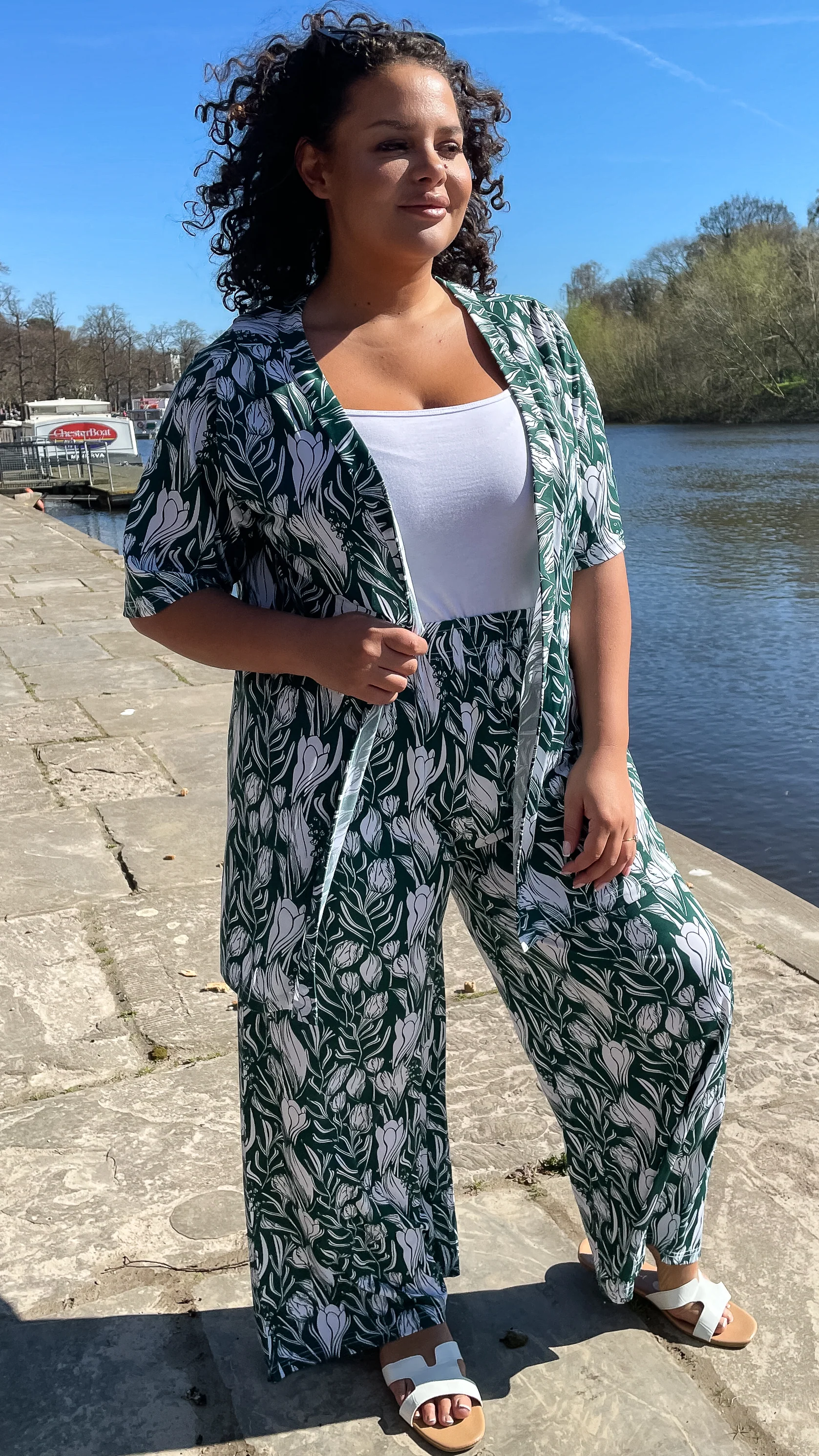 CurveWow Printed Wide Leg Pants Green - Image 3
