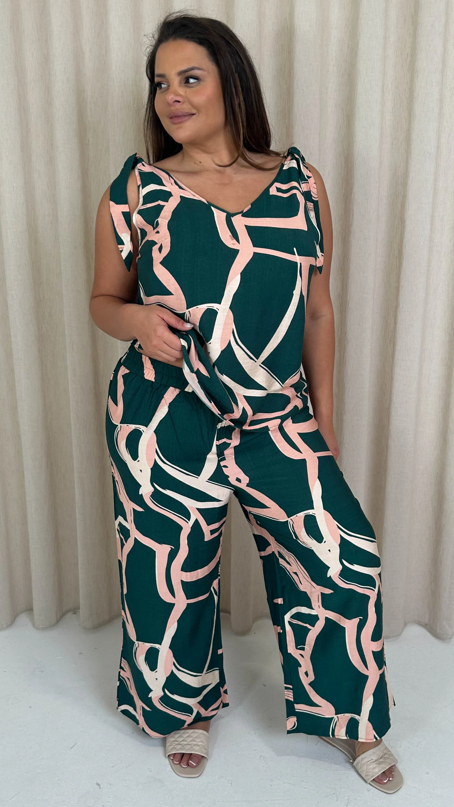 CurveWow Printed Wideleg Trouser Green Abstract - Image 4