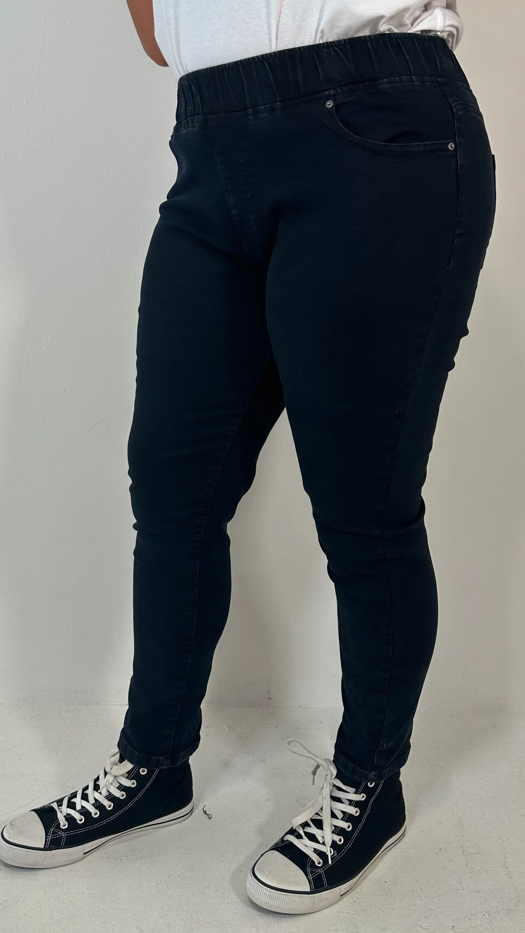 CurveWow Pull On Jegging Black - Image 5