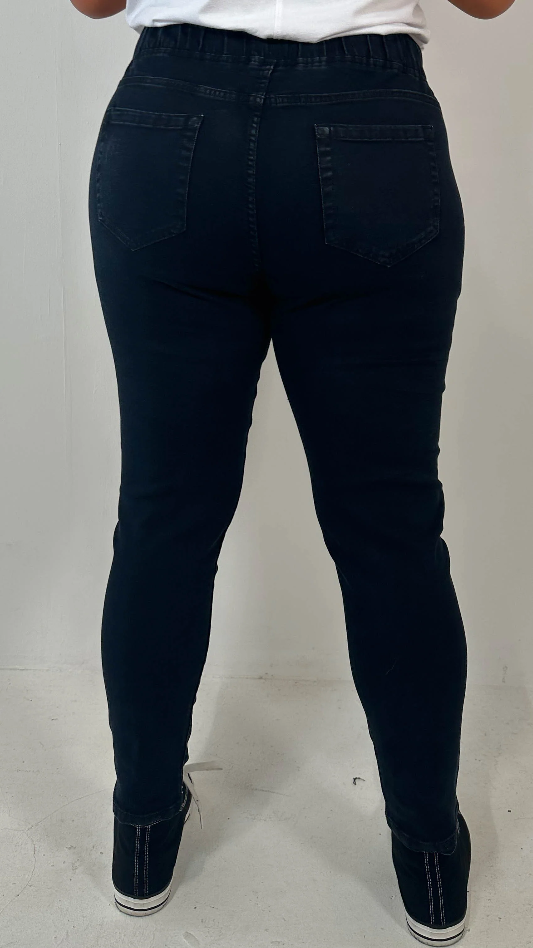 CurveWow Pull On Jegging Black - Image 6
