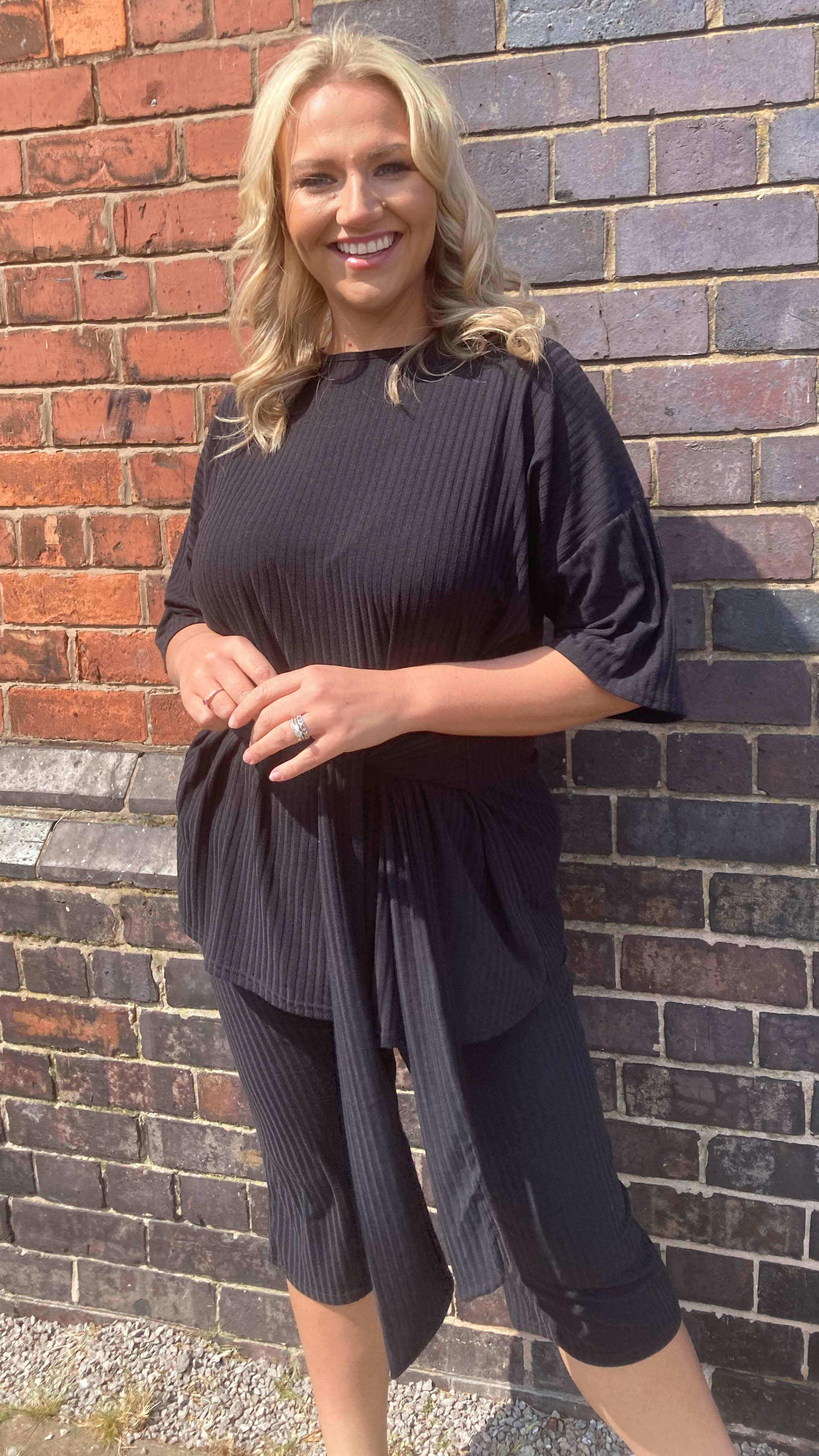 CurveWow Ribbed Cropped Lounge Trousers Black - Image 3