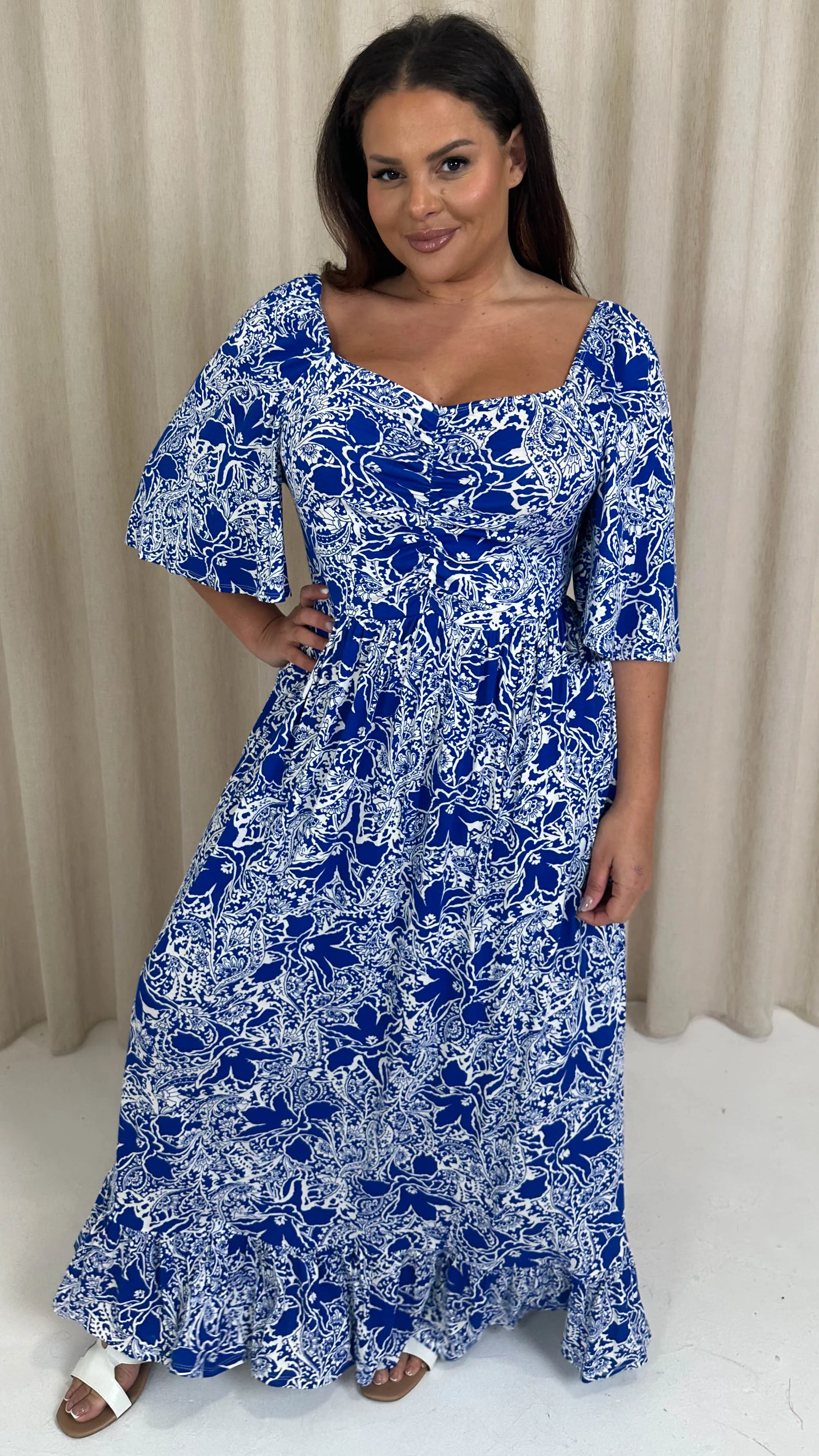 CurveWow Ruched Front Angel Sleeve Maxi Blue/White Floral - Image 5