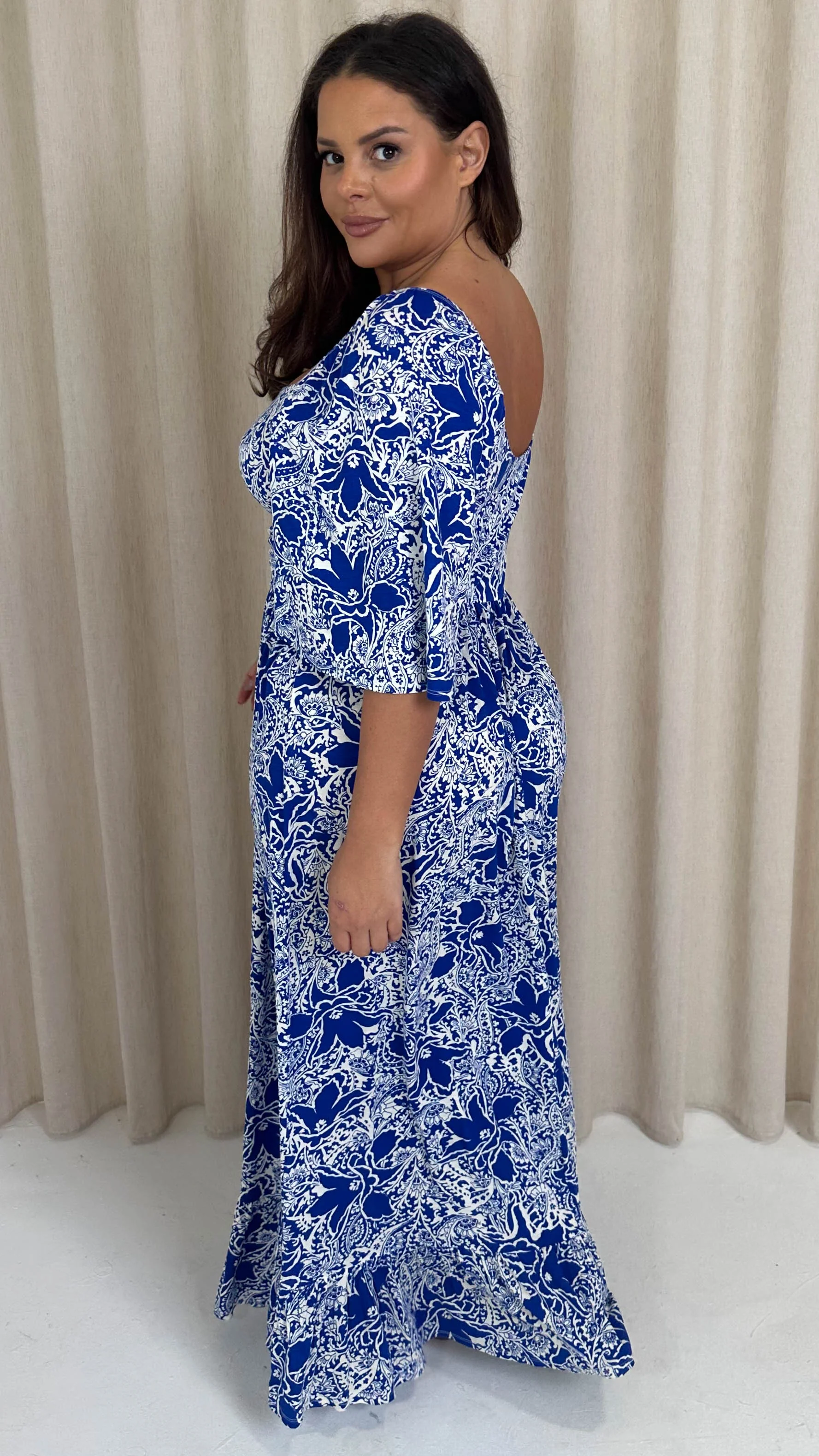 CurveWow Ruched Front Angel Sleeve Maxi Blue/White Floral - Image 6