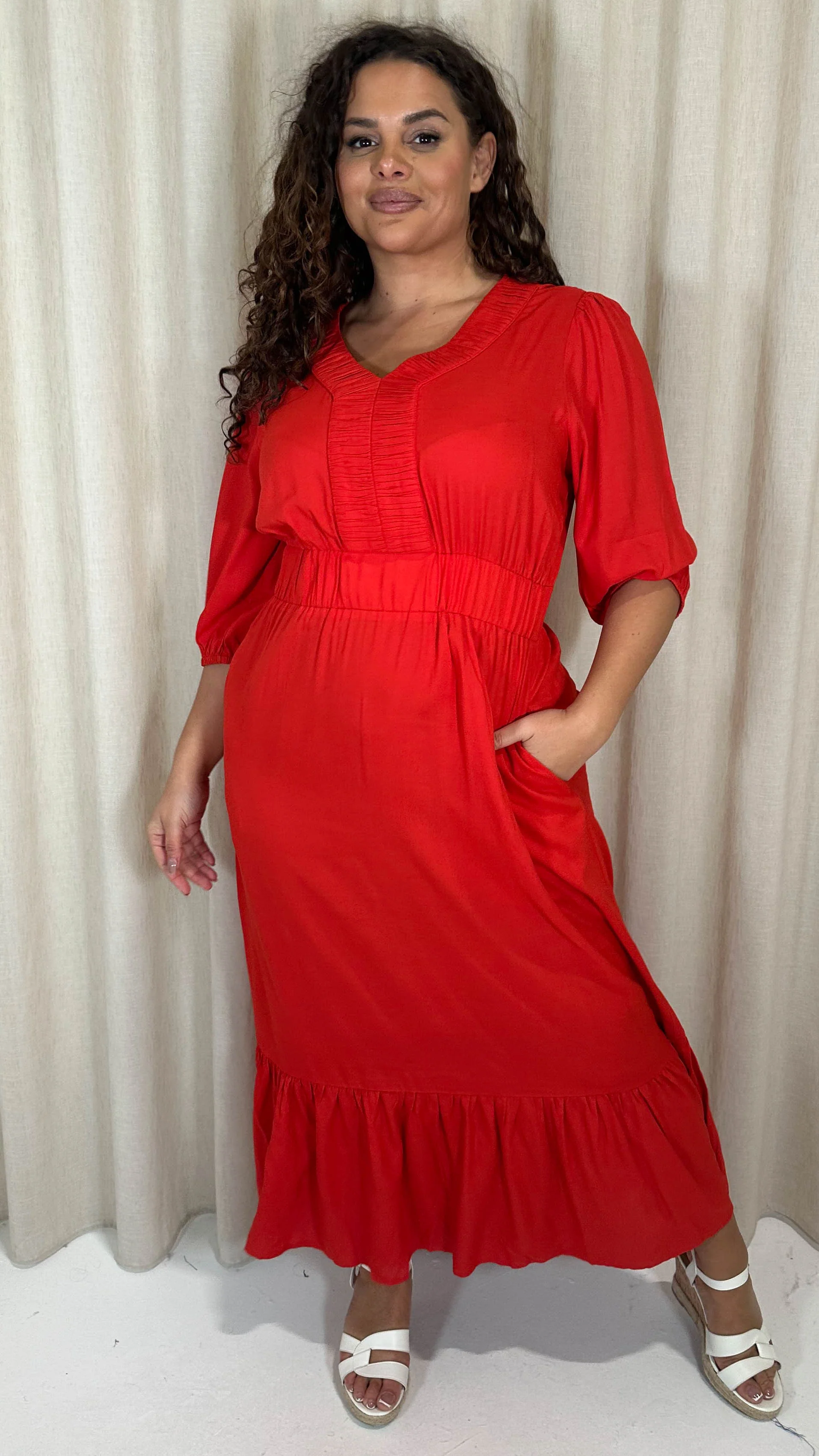 CurveWow Ruched Vneck Tiered Hem Maxi Dress Red - Image 3