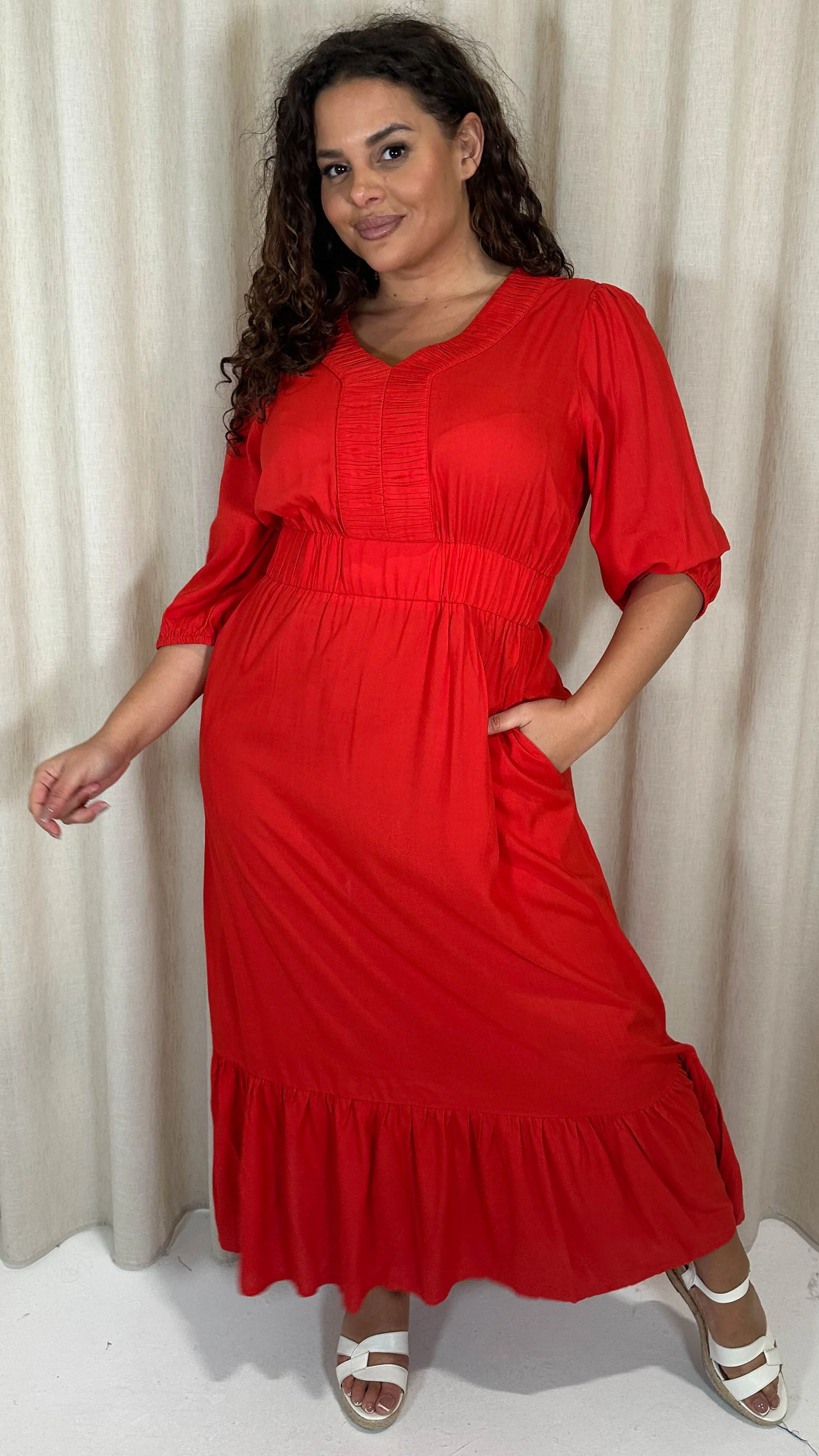 CurveWow Ruched Vneck Tiered Hem Maxi Dress Red - Image 4