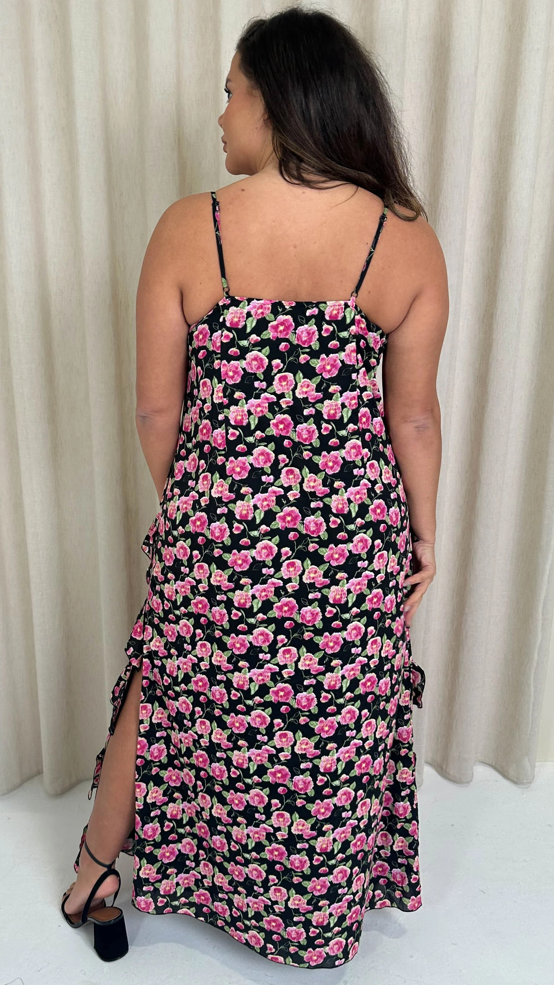 CurveWow Ruffle Tiered Maxi Dress Black Floral - Image 7