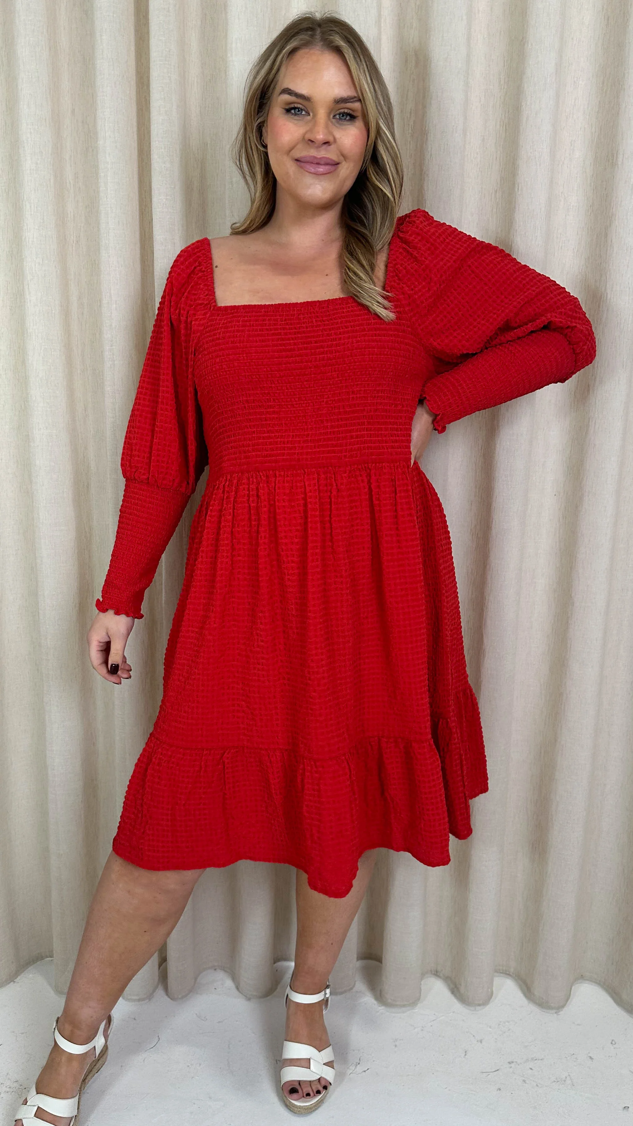 CurveWow Seersucker Puff Sleeve Dress Bright Red - Image 5