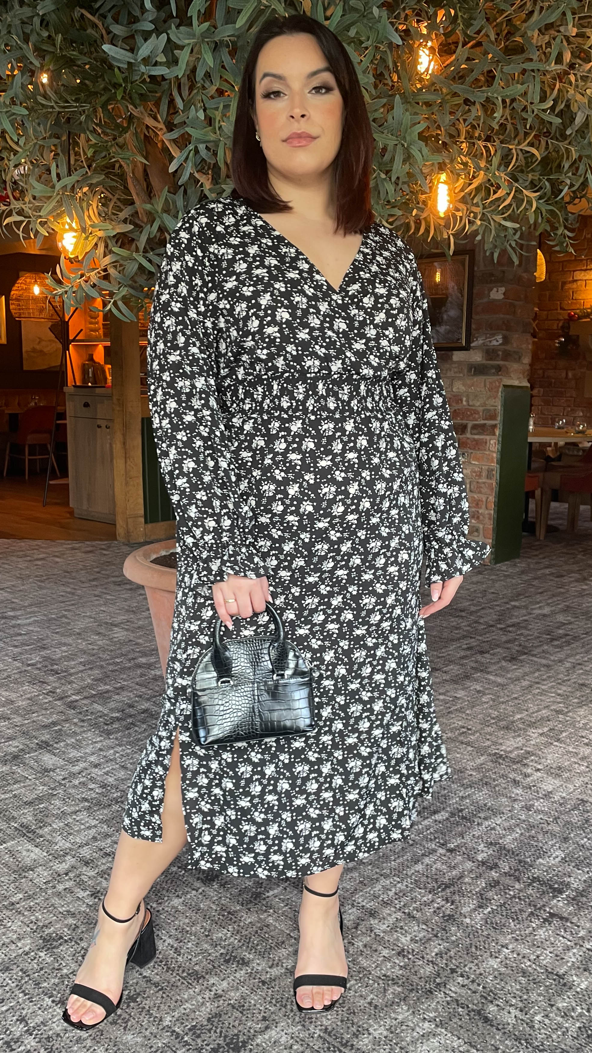 CurveWow Shirred Waist Dress Black Ditsy