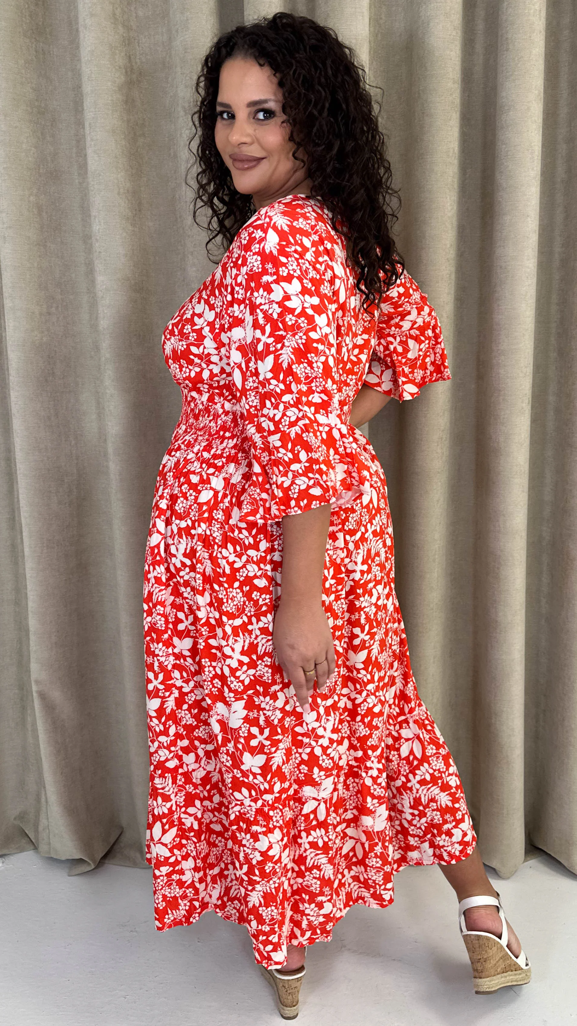 CurveWow Shirred Waist Frill Hem Sleeve Midi Dress Red Floral - Image 8