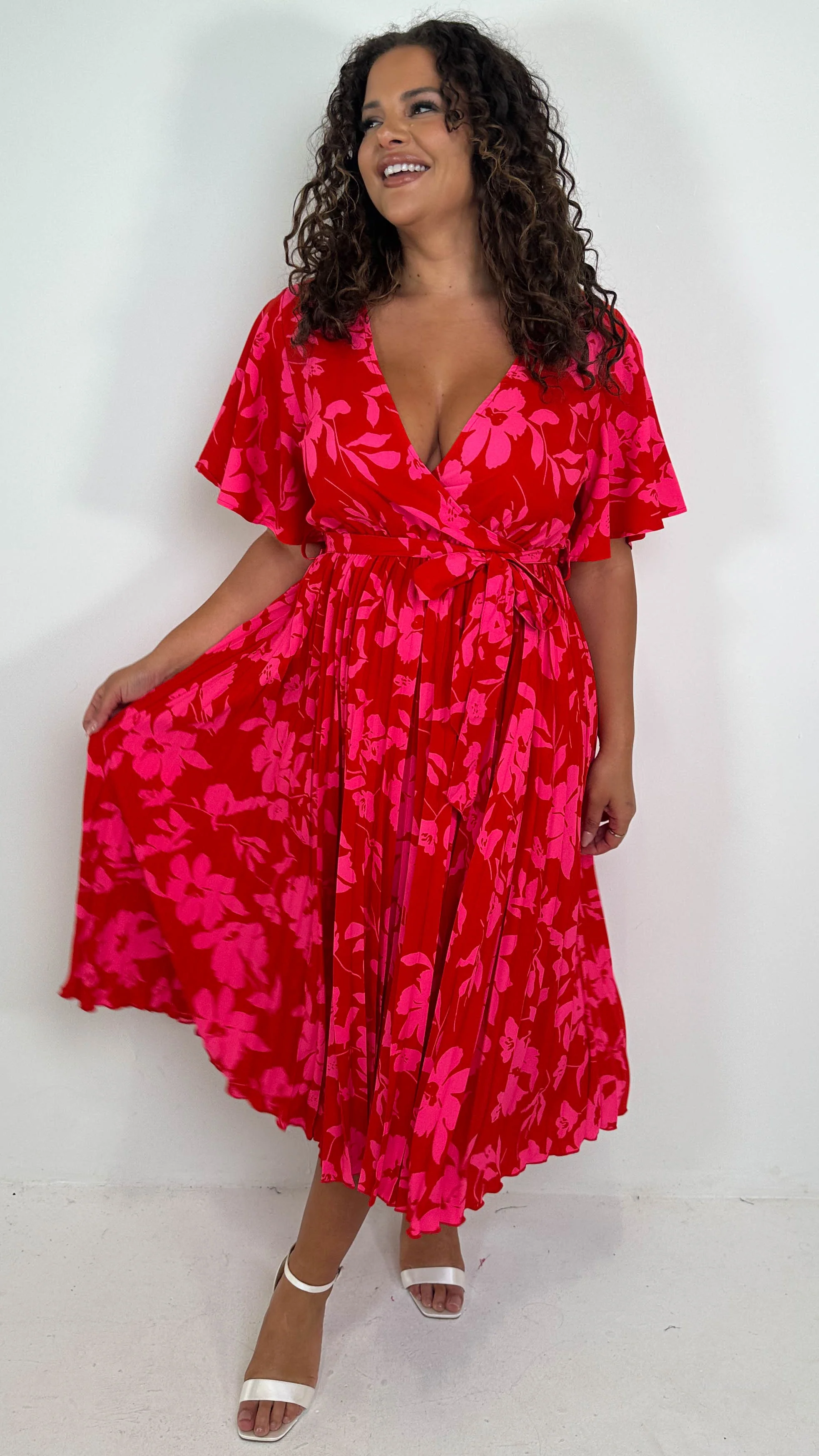 CurveWow Short Sleeve Pleated Wrap Dress Red Print - Image 6