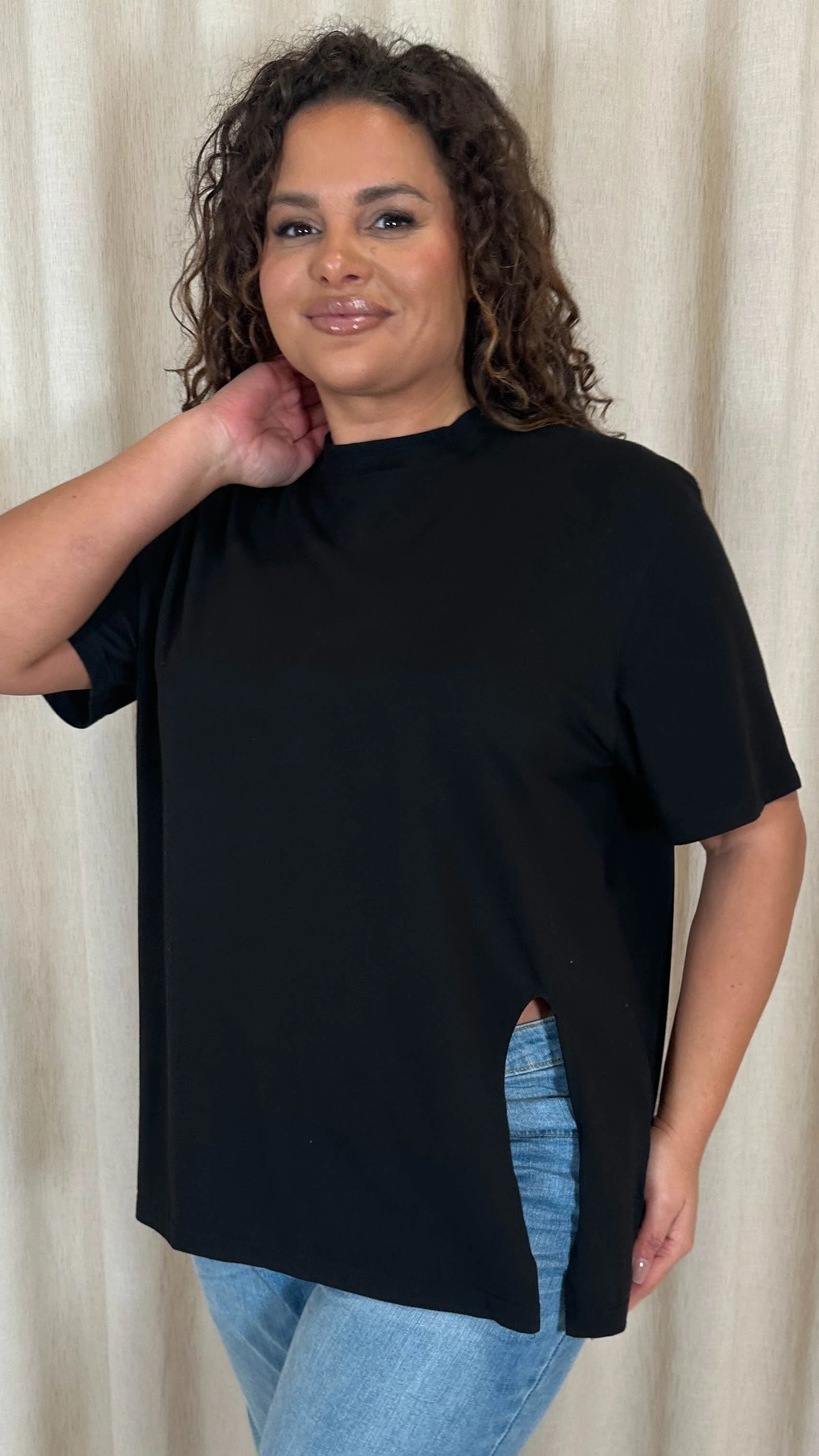 CurveWow Side Split T-shirt Black - Image 6