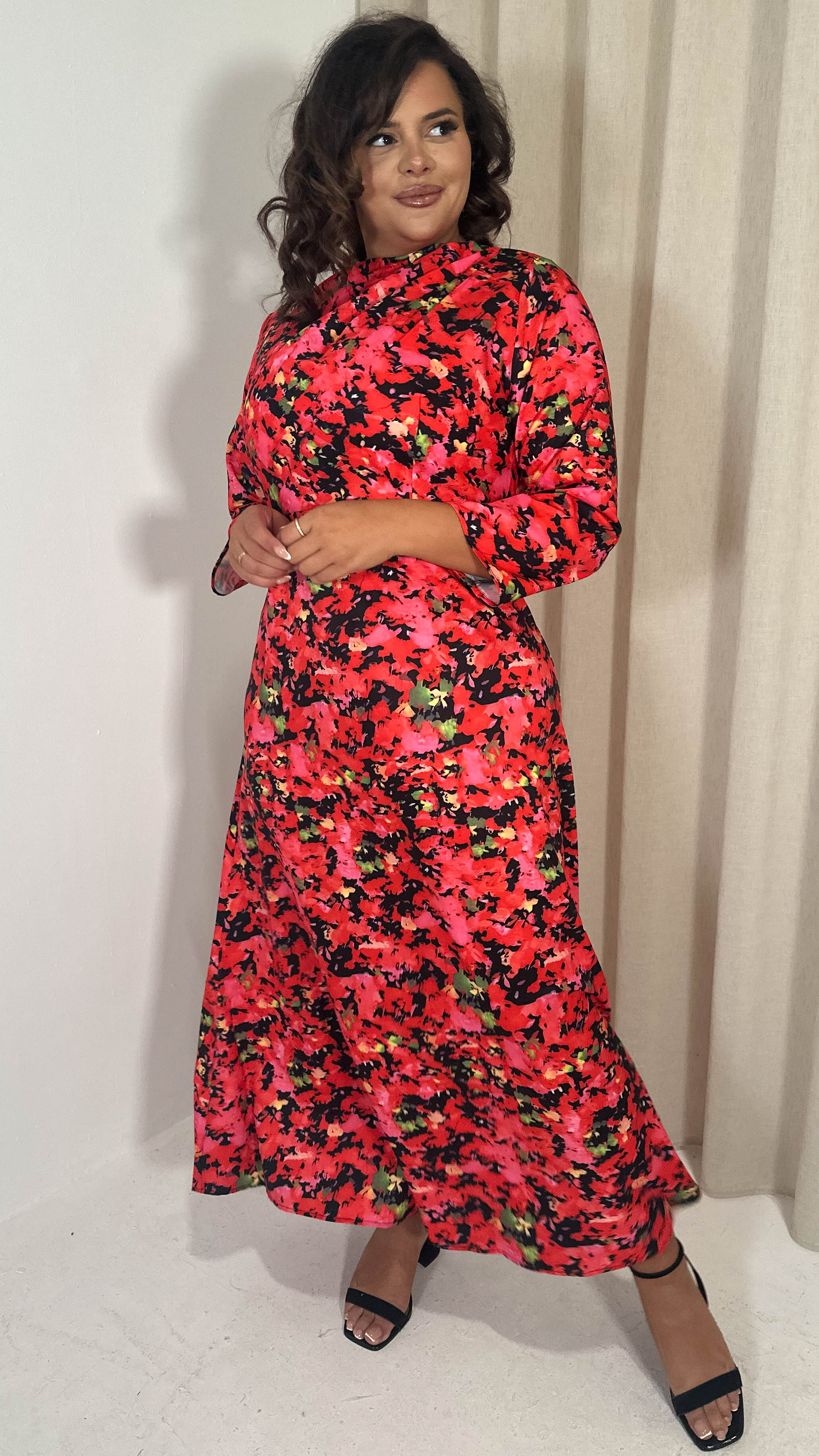 CurveWow Slash Neck Maxi Dress Red Floral - Image 7