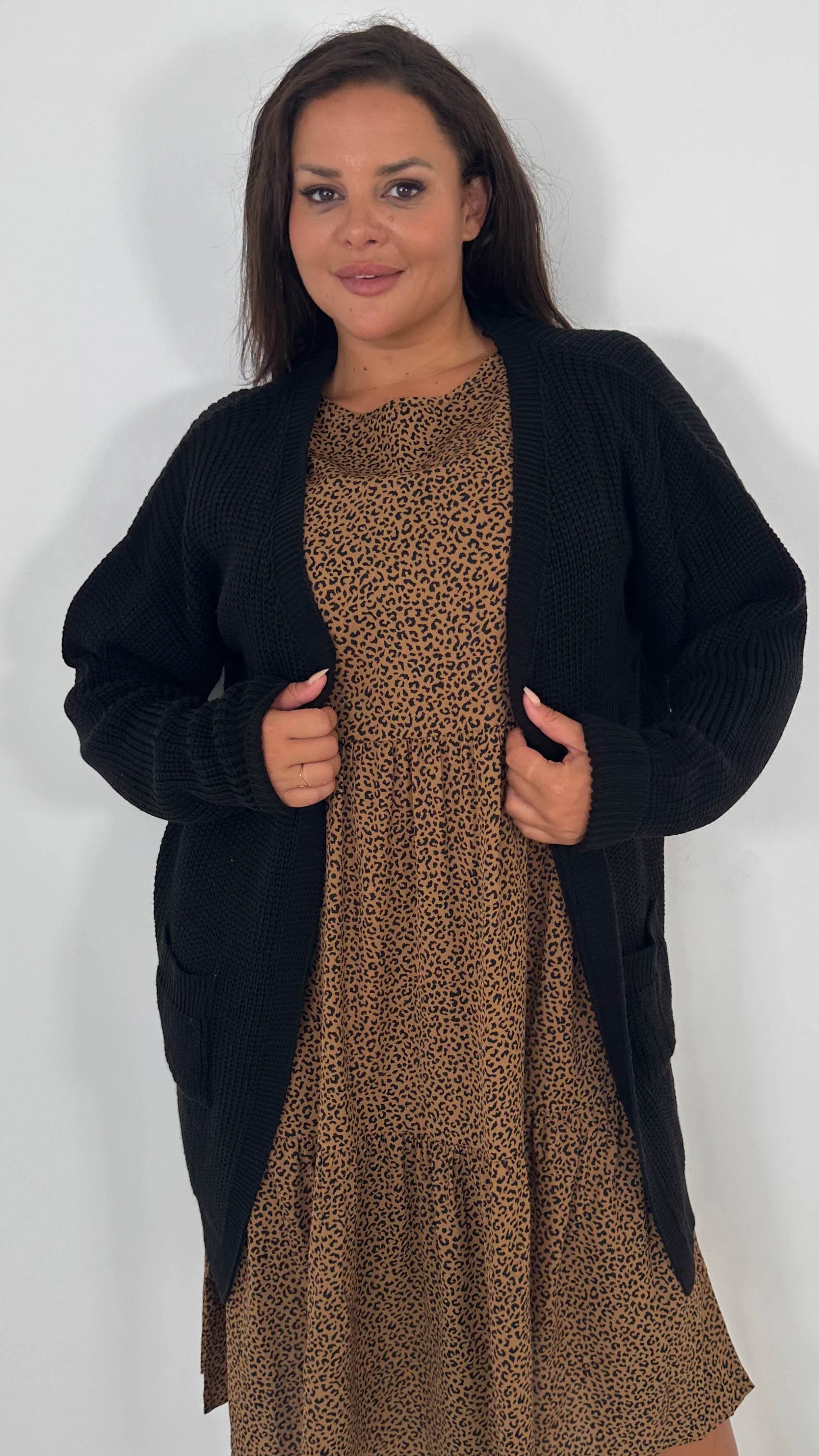 CurveWow Slouch Pocket Knitted Cardigan Black - Image 2
