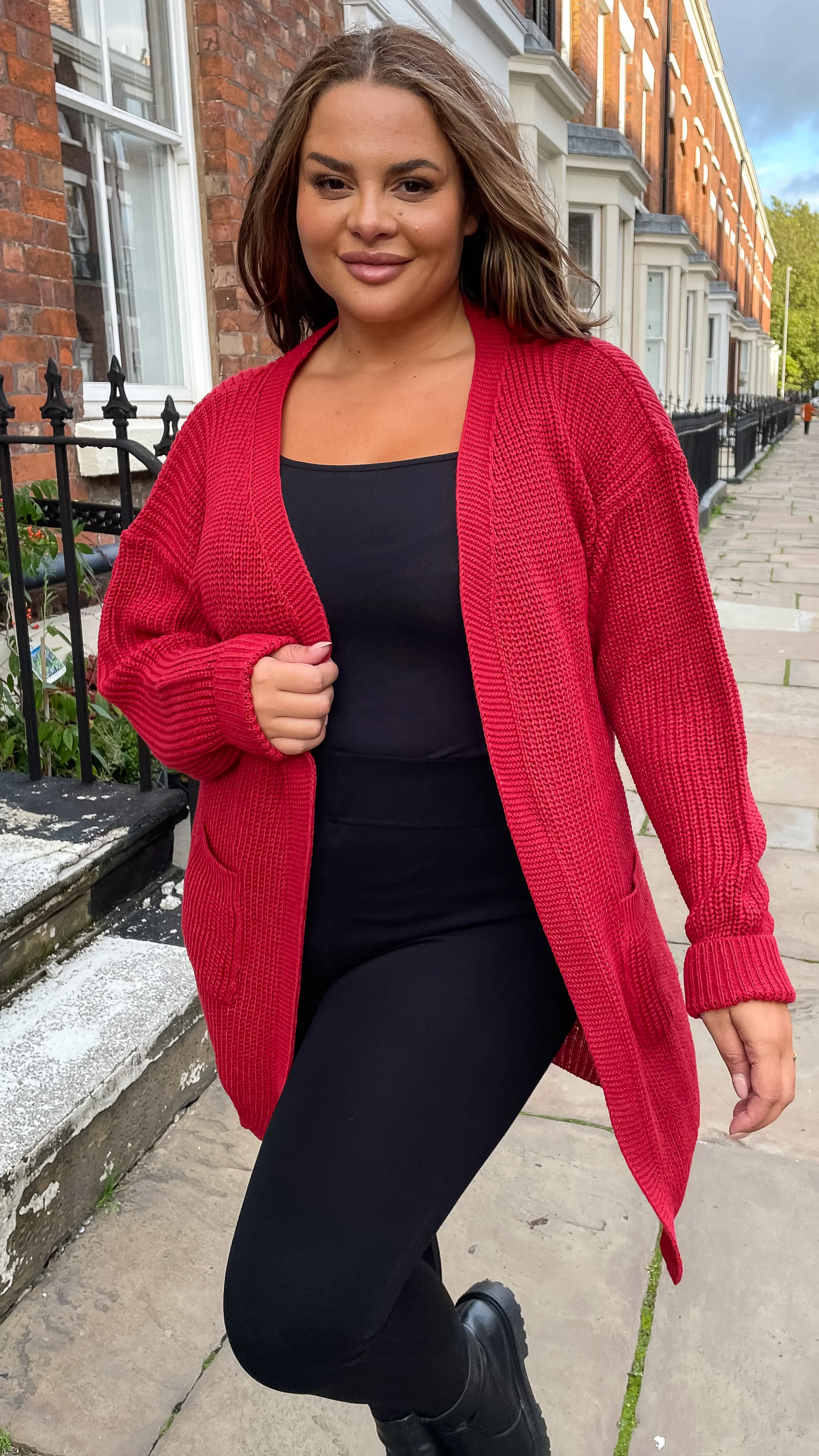 CurveWow Slouch Pocket Knitted Cardigan Pomegranate - Image 5