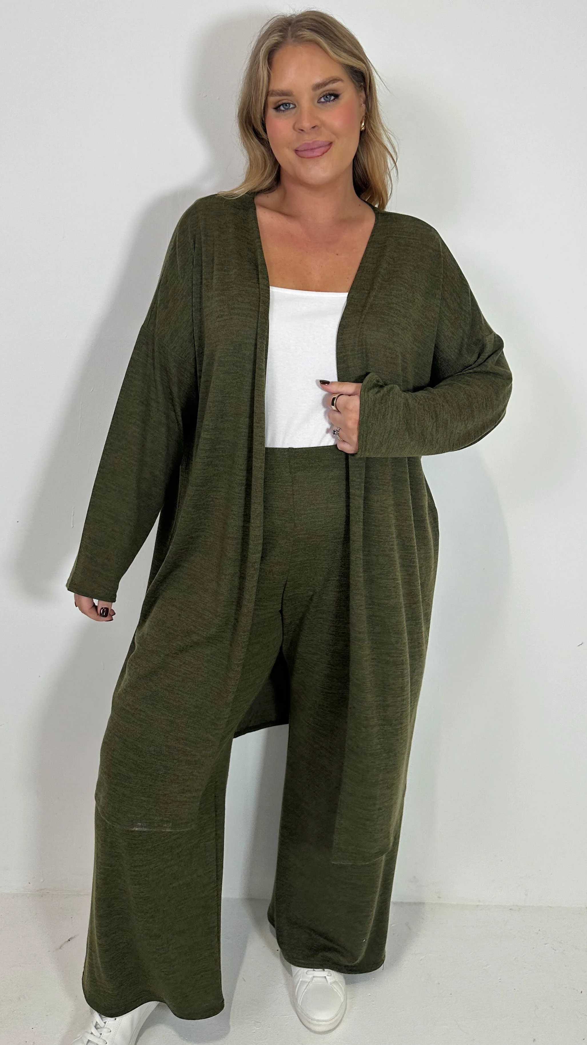 CurveWow Snit Longline Cardigan Khaki - Image 6