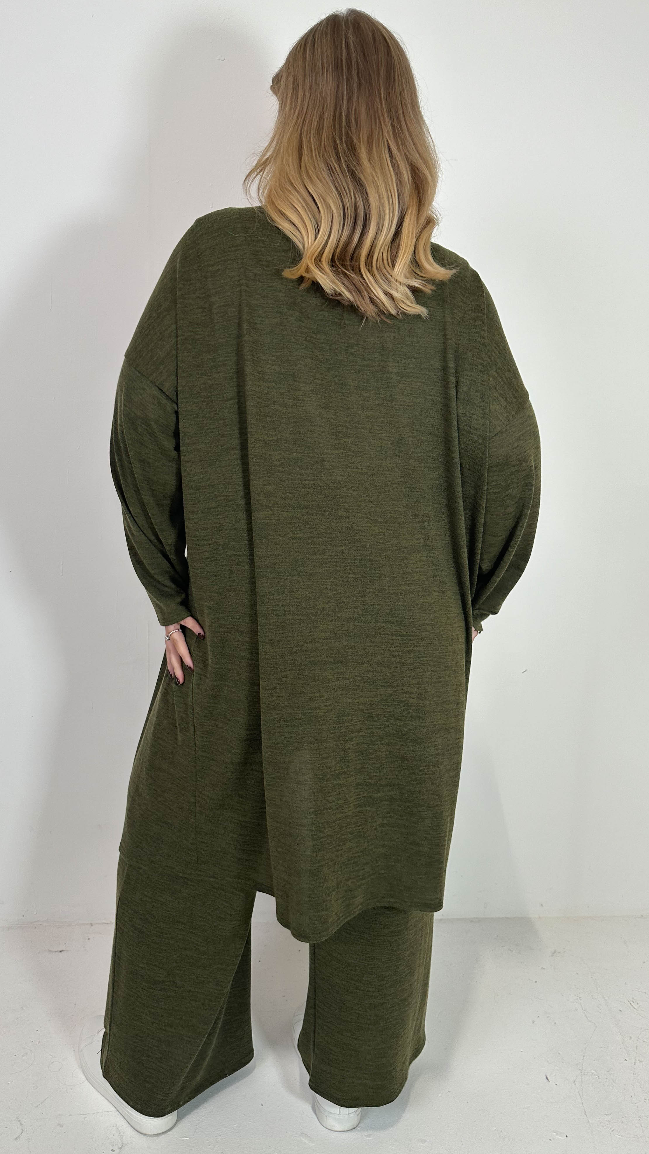 CurveWow Snit Longline Cardigan Khaki - Image 8