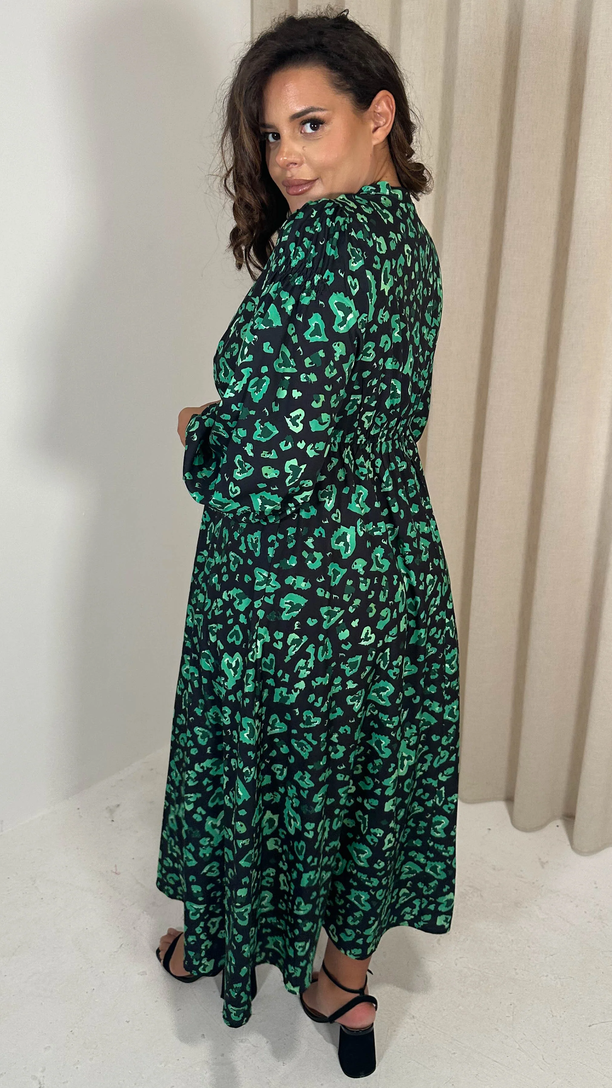CurveWow V Neck Puff Sleeve Midaxi Dress Green Animal - Image 6
