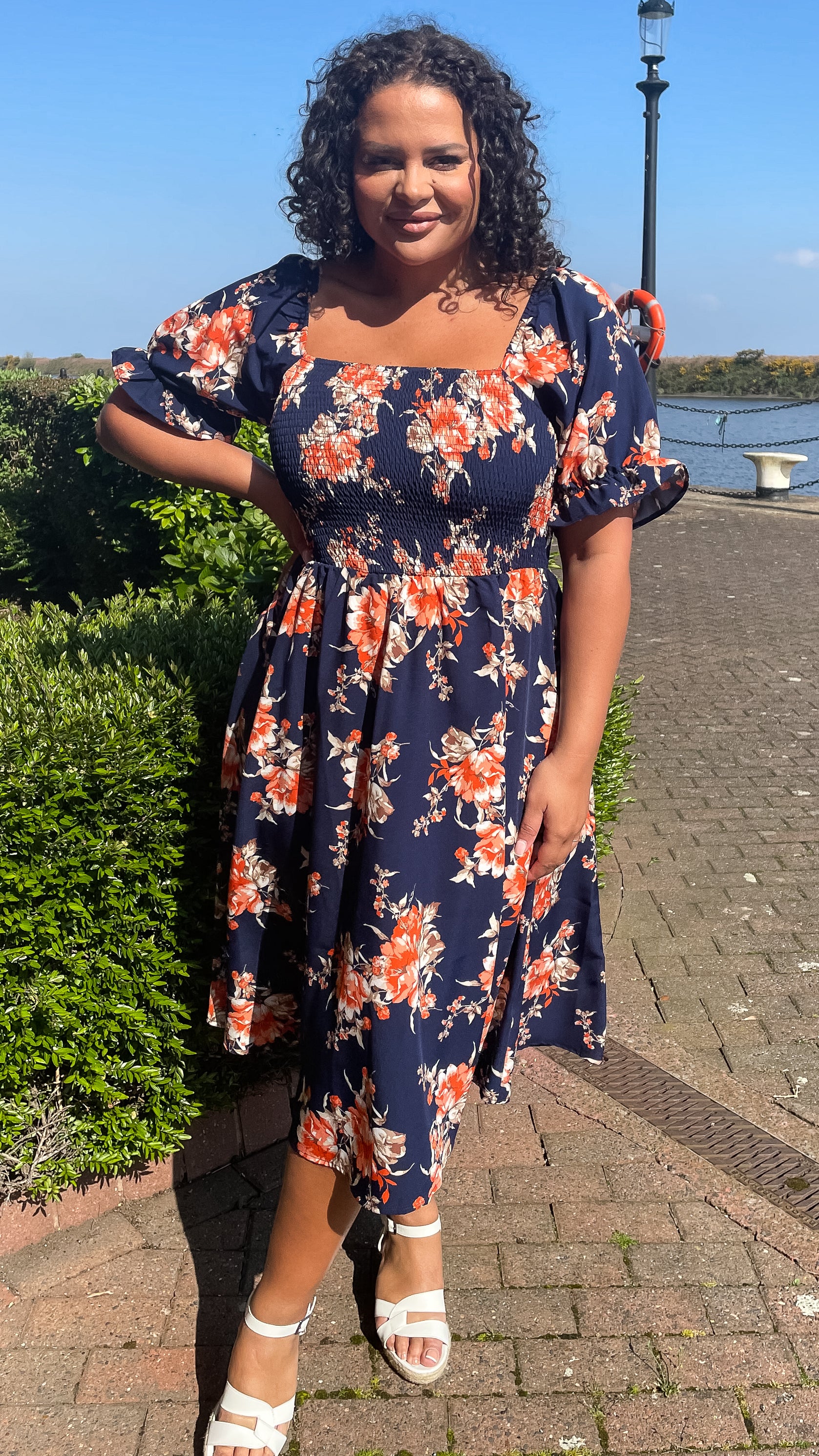 CurveWow Square Neck Shirred Midi Dress Navy Orange Floral - Image 5