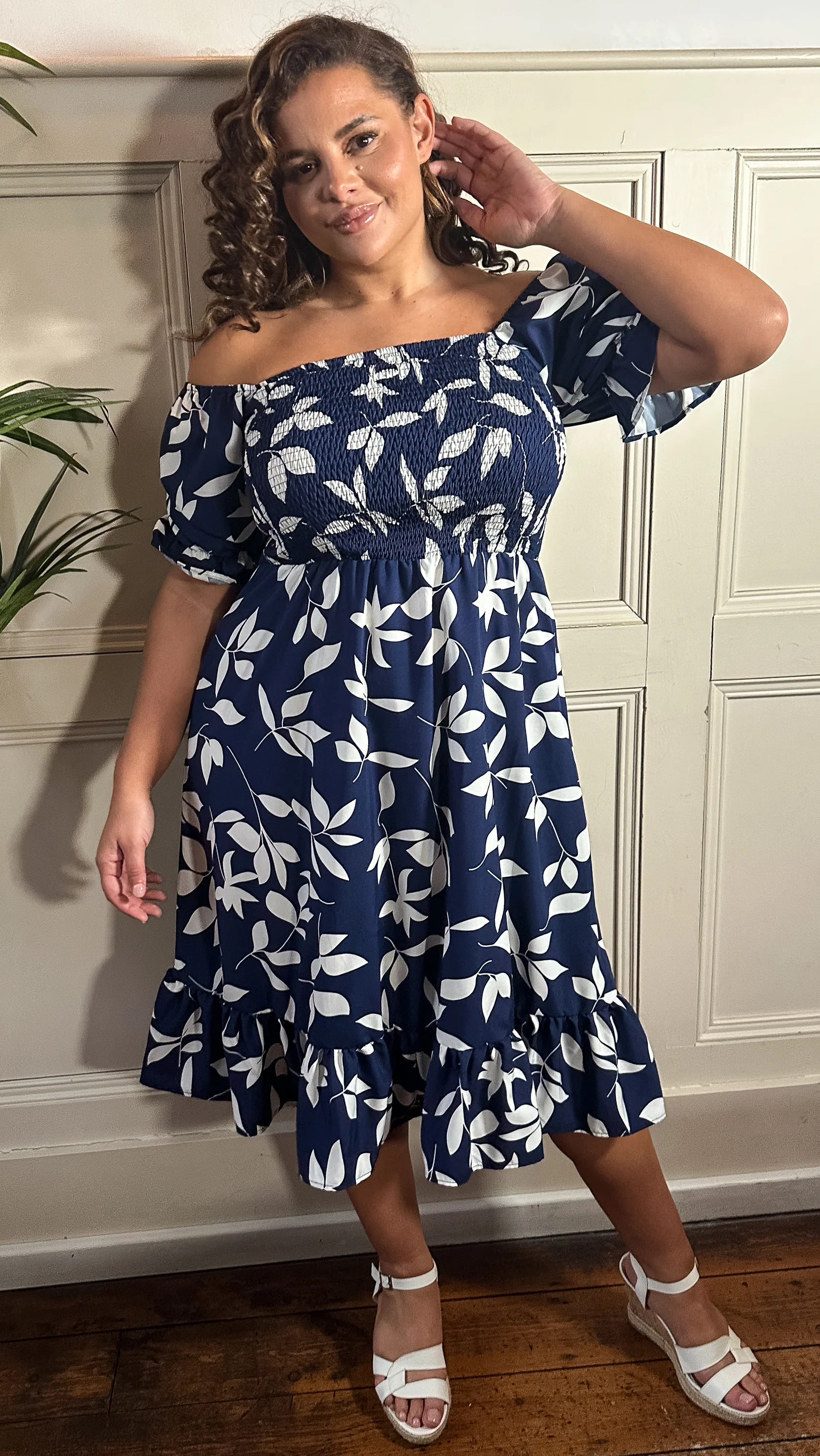 CurveWow Square Neck Shirred Midi Dress Navy White Floral