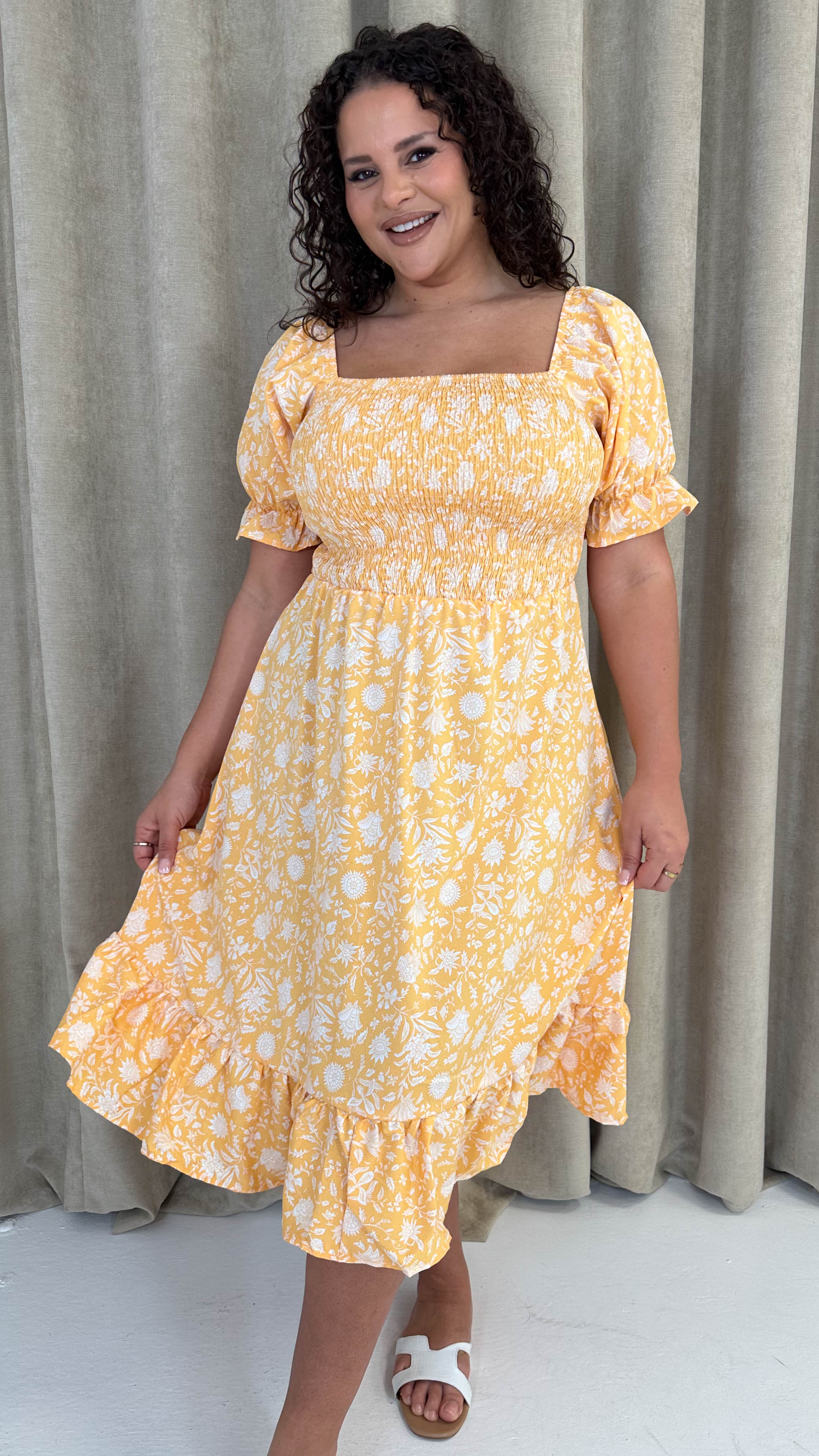 CurveWow Square Neck Shirred Midi Dress Yellow Floral - Image 7