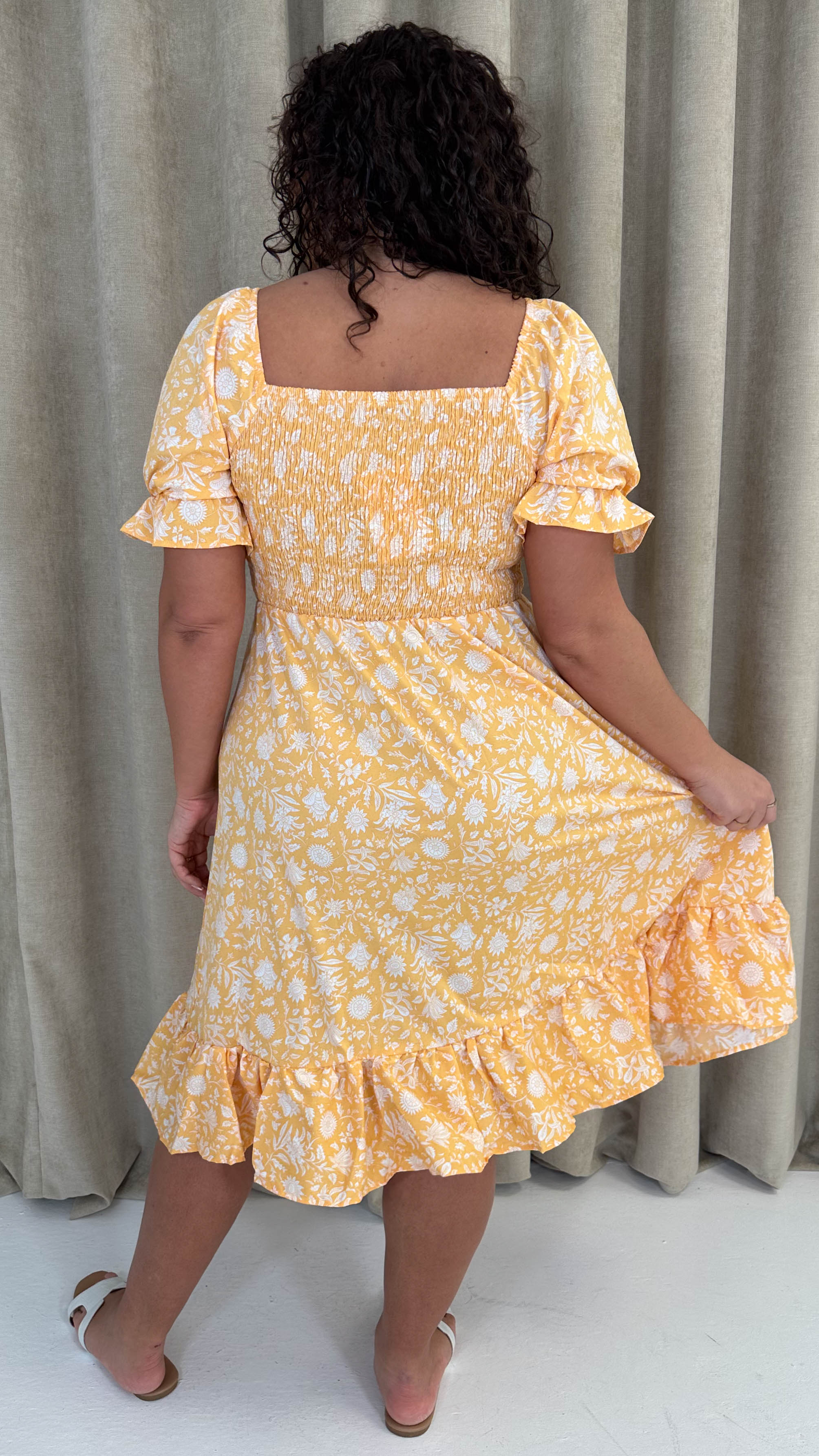CurveWow Square Neck Shirred Midi Dress Yellow Floral - Image 8